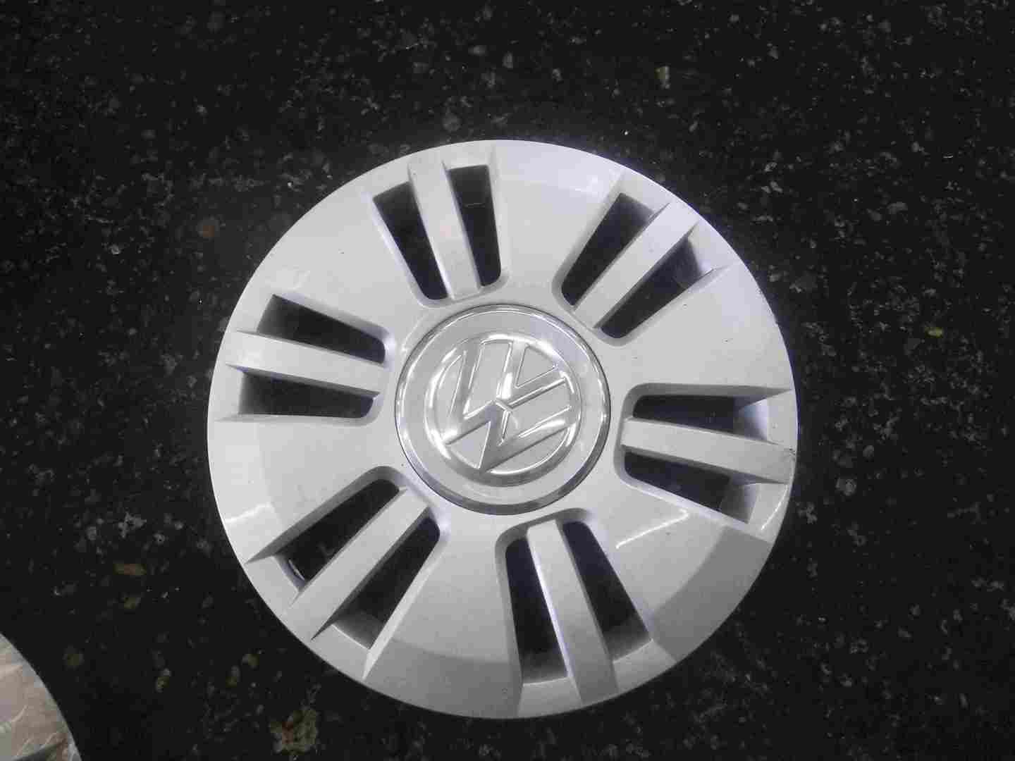 Volkswagen 14inch Wheel Cover Trim 1S0601147D