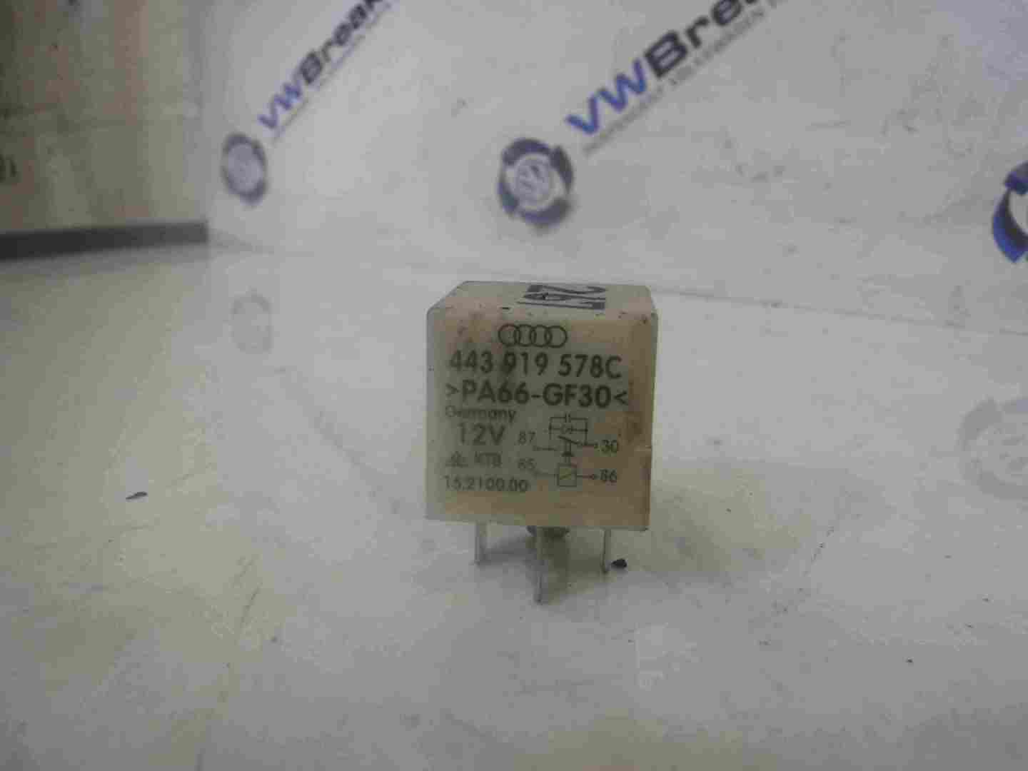 Volkswagen 267 Control Relay 443919578C