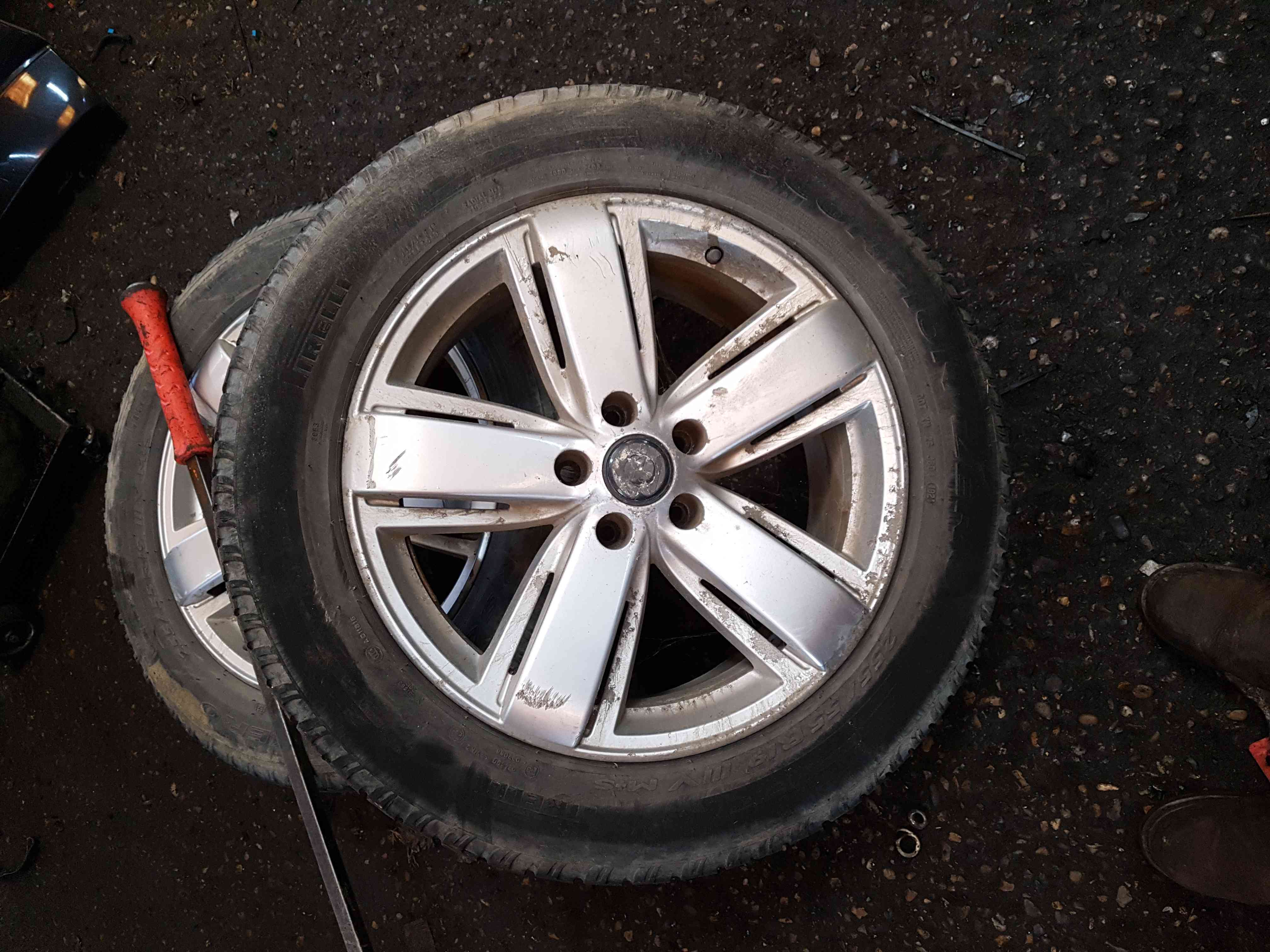 Volkswagen Amarok 2010-2018 Alloy Wheel 19Inch + Tyre 255 55 19R 4Mm 3/5