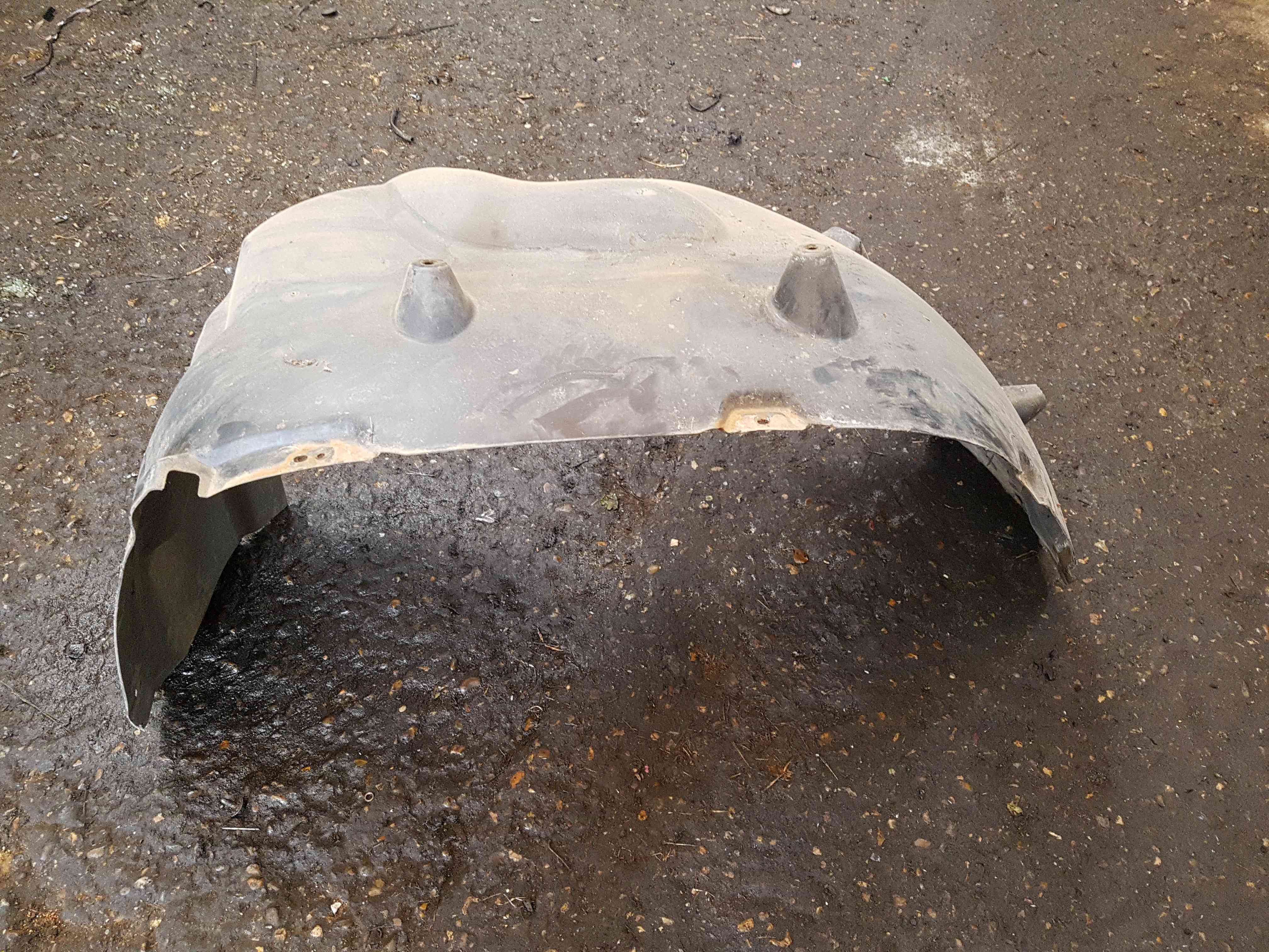 Volkswagen Amarok MK1 2010-2018 Passenger NSF Front Arch Liner Dust MUD Guard