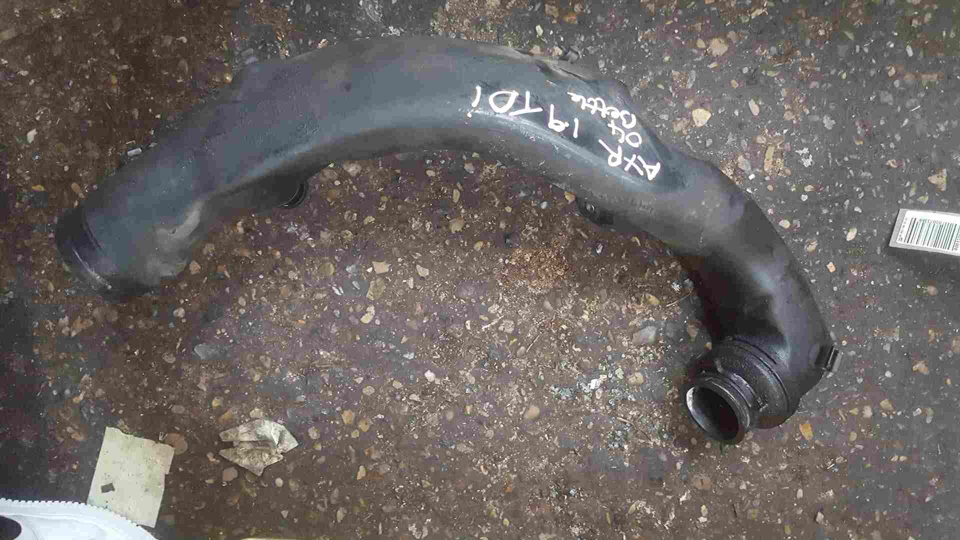 Volkswagen Beetle 1998-2006 1.9 TDi Air Intake Intercooler PIpe 1J0129654AC