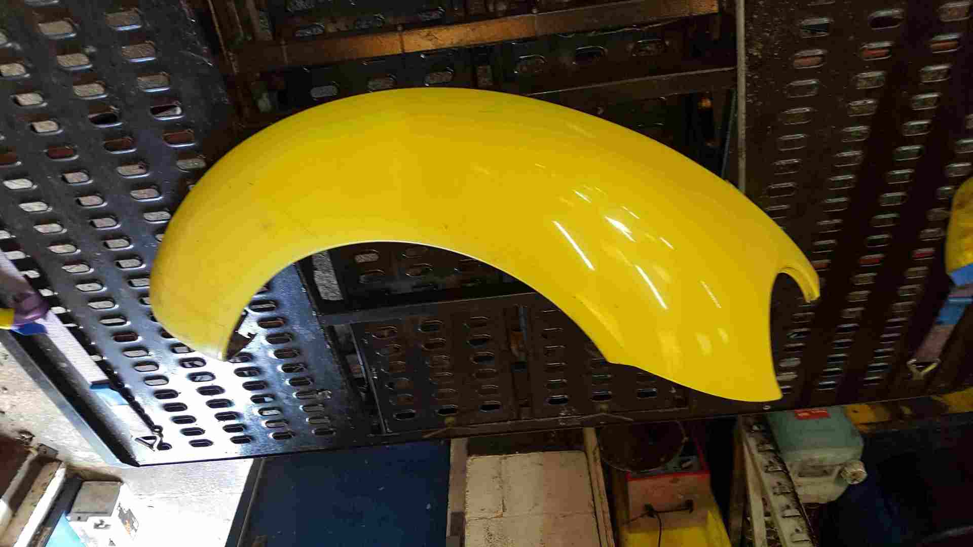 Volkswagen Beetle 1998-2006 Drivers OSF Front Arch Yellow LD1B