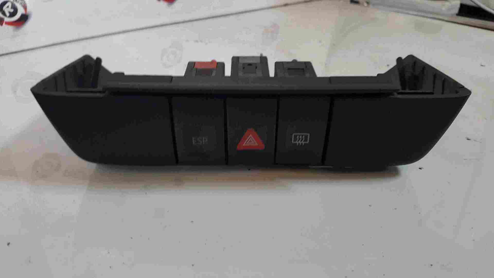 Volkswagen Beetle 1998-2006 Hazard Warning ESP Demister Button 1C0857857A