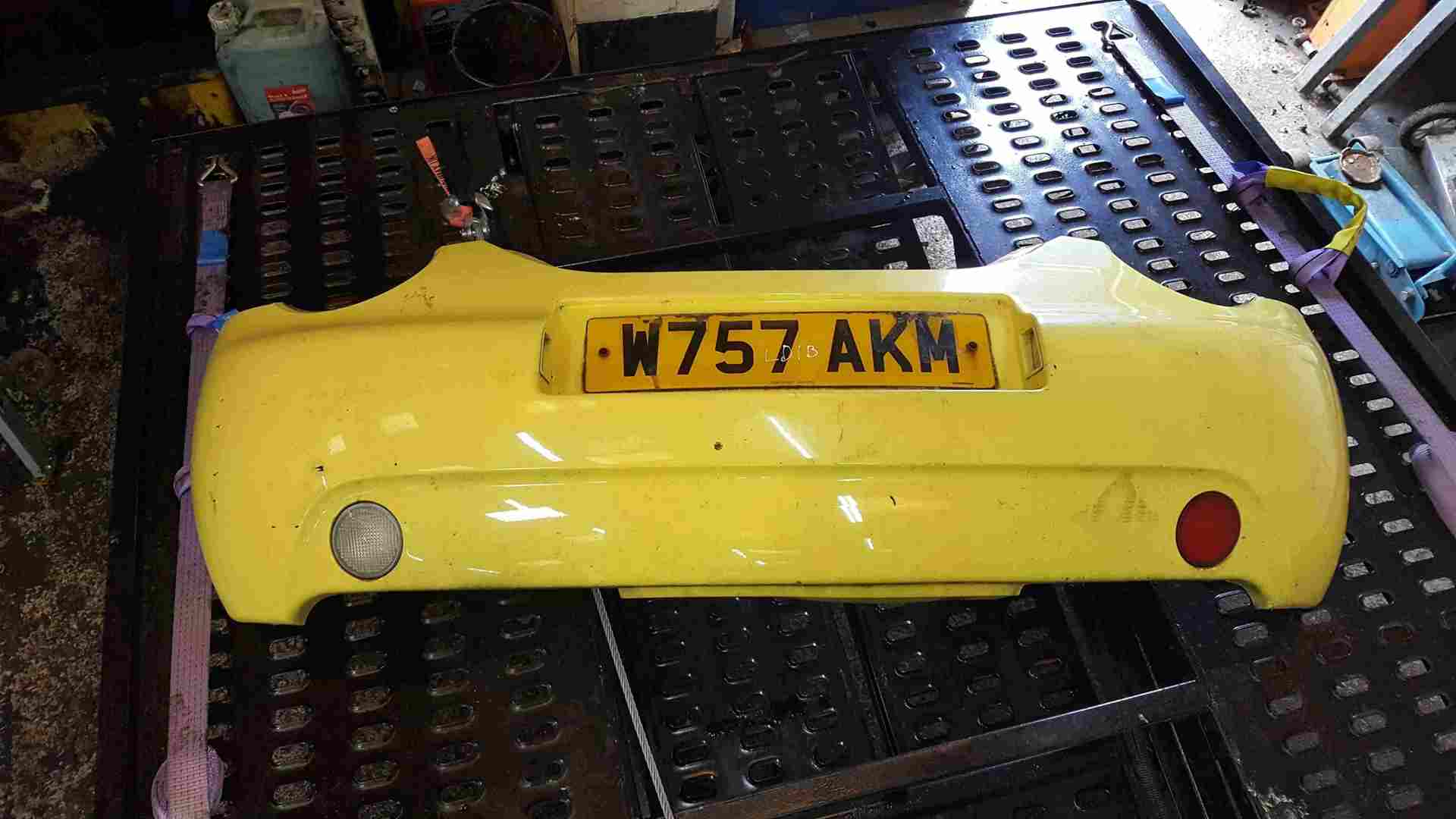 Volkswagen Beetle 1998-2006 Rear Bumper Yellow LD1B
