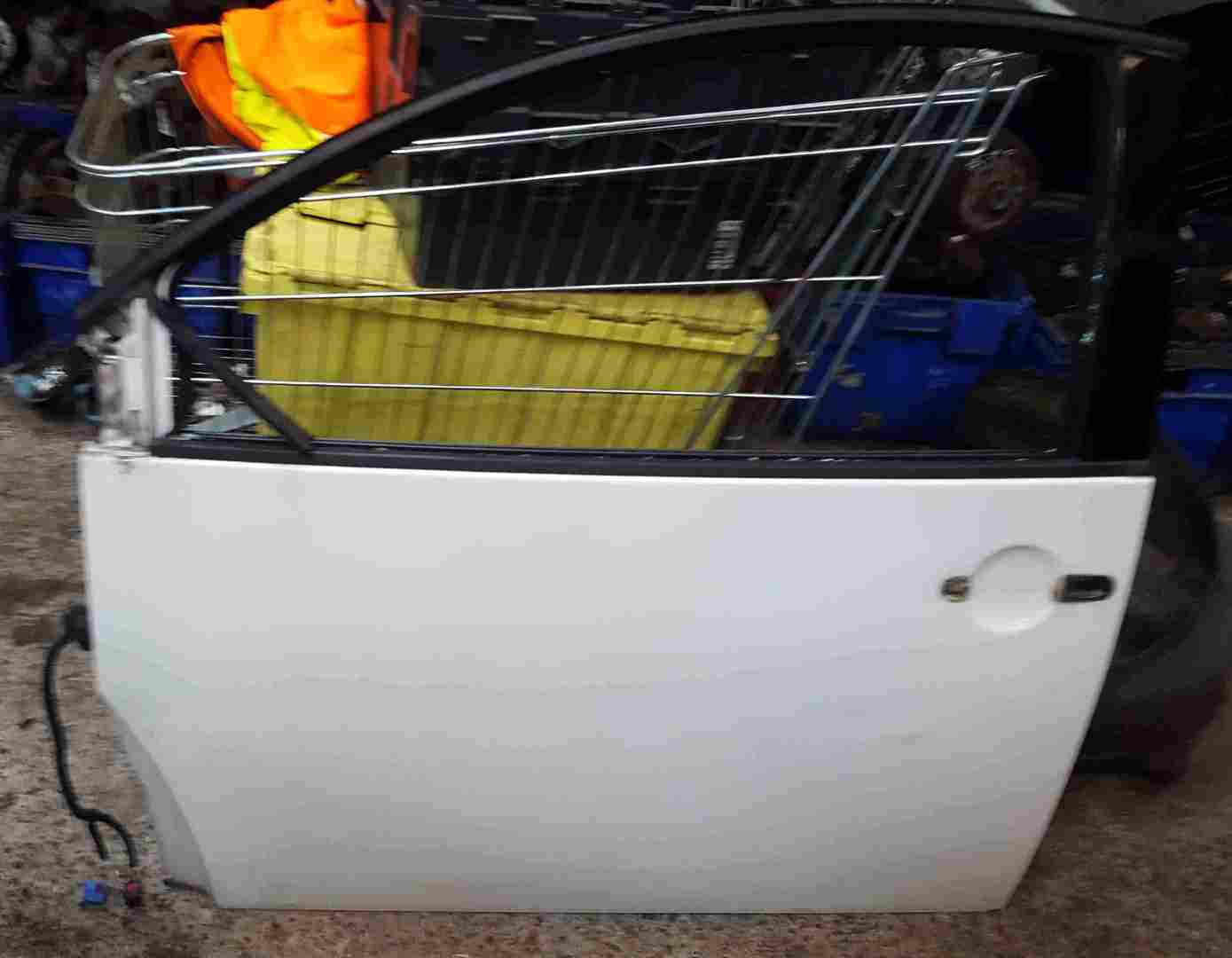 Volkswagen Beetle 1998-2011 Passenger NSF Front Door White LR9A