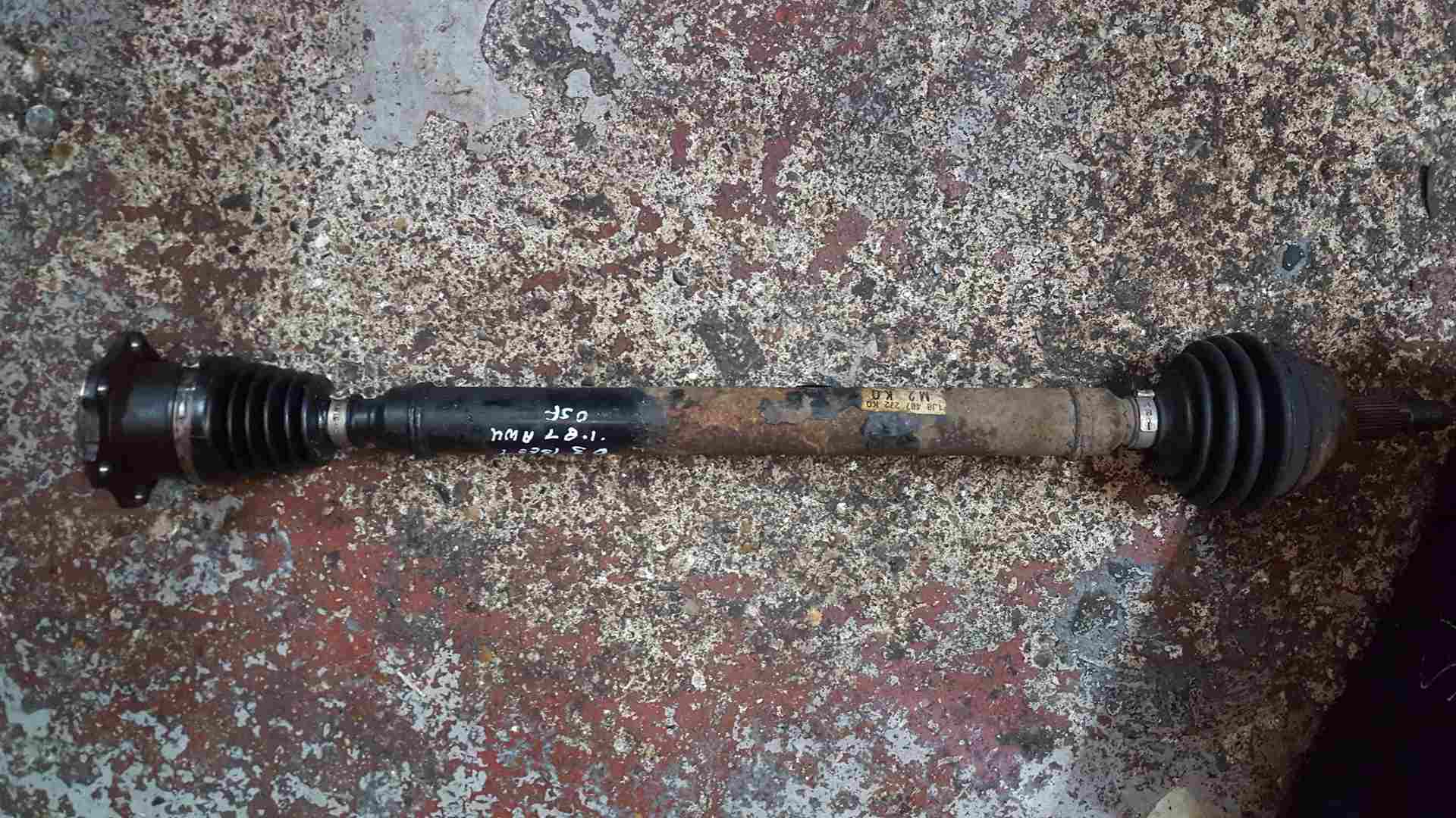 Volkswagen Beetle 1999-2006 1.8T Drivers OSF Front Driveshaft