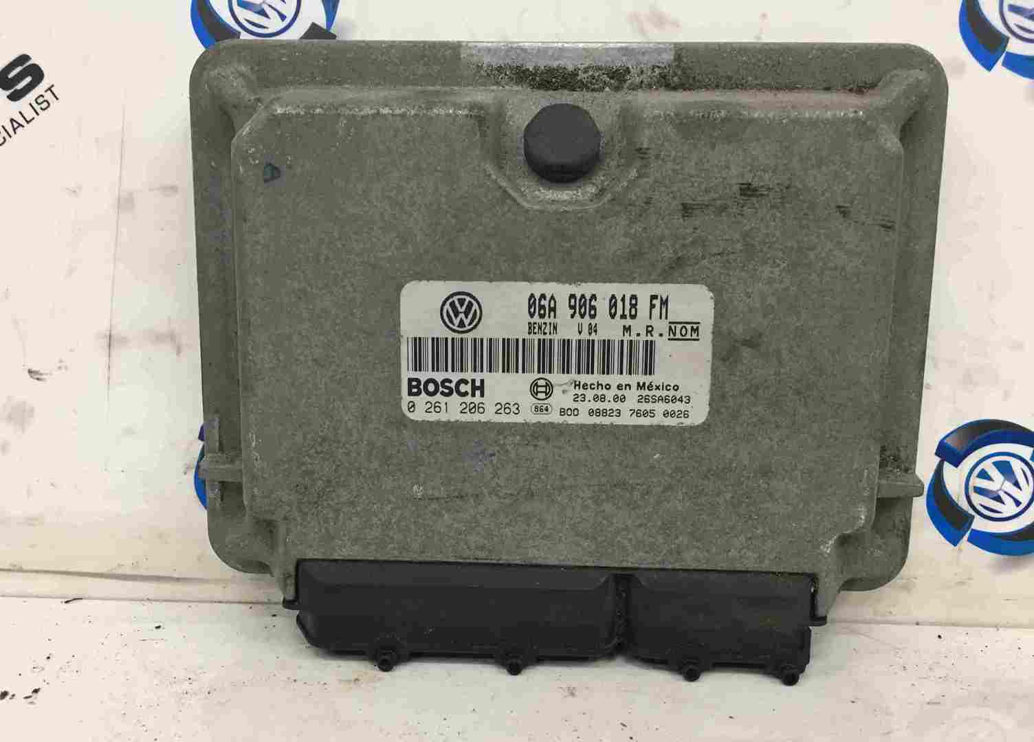 Volkswagen Beetle 1999-2006 2.0 Engine Control Unit ECU Computer 06A906018FM