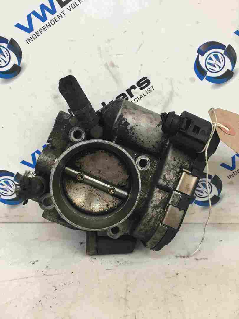 Volkswagen Beetle 1999-2006 2.0 Throttle Body 06A133062