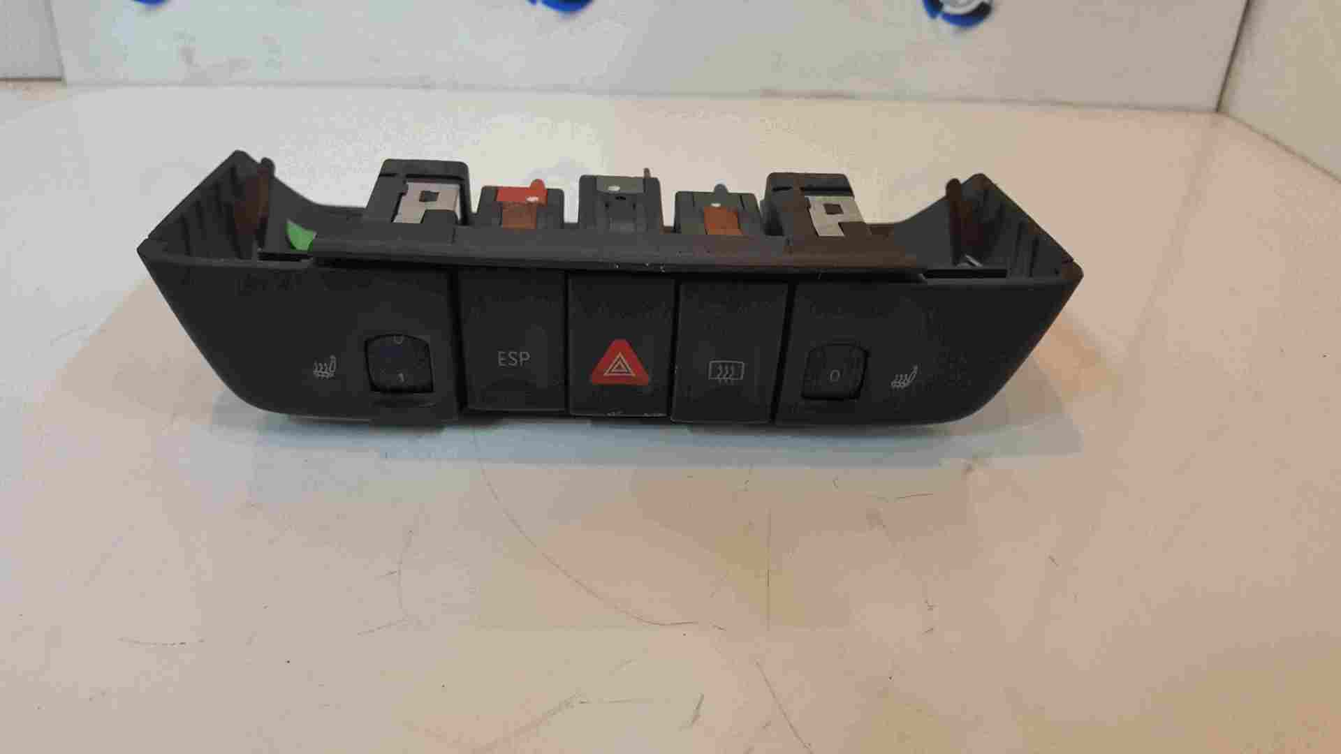 Volkswagen Beetle 1999-2006 Hazard Warning Switch ESP Heated Seats Switch