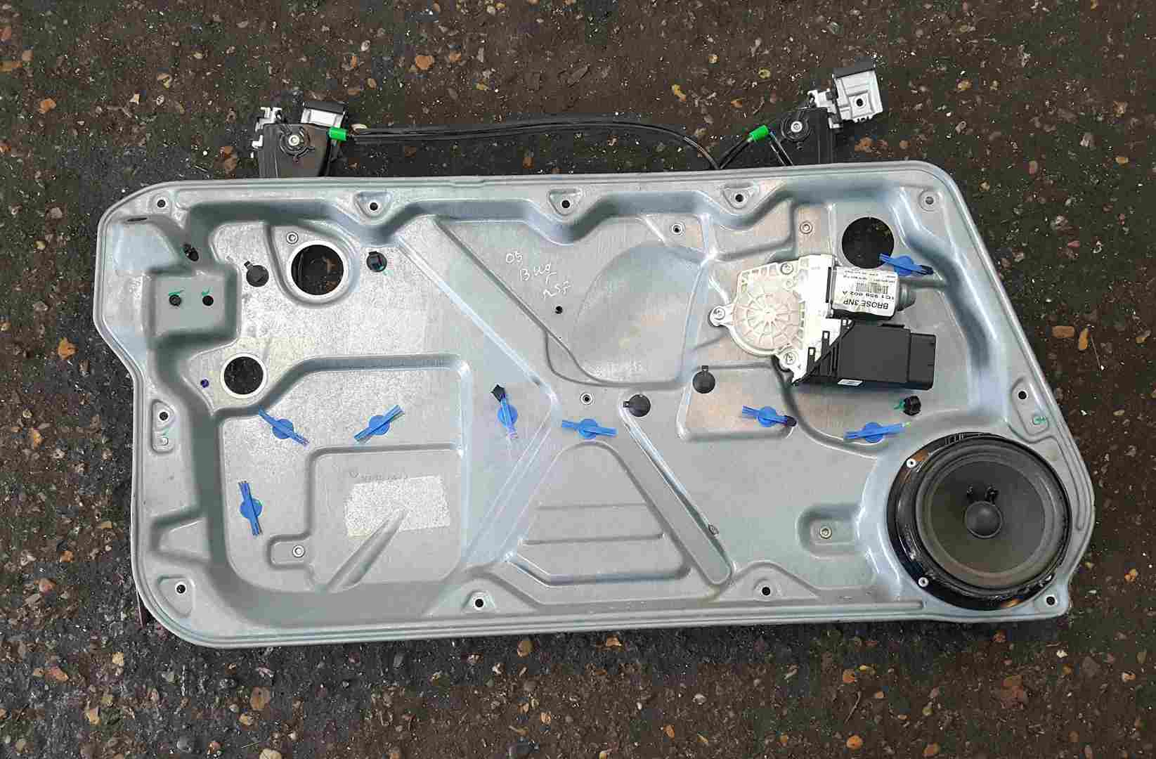 Volkswagen Beetle 1999-2011 Passenger NSF Front Window Motor + Regulator