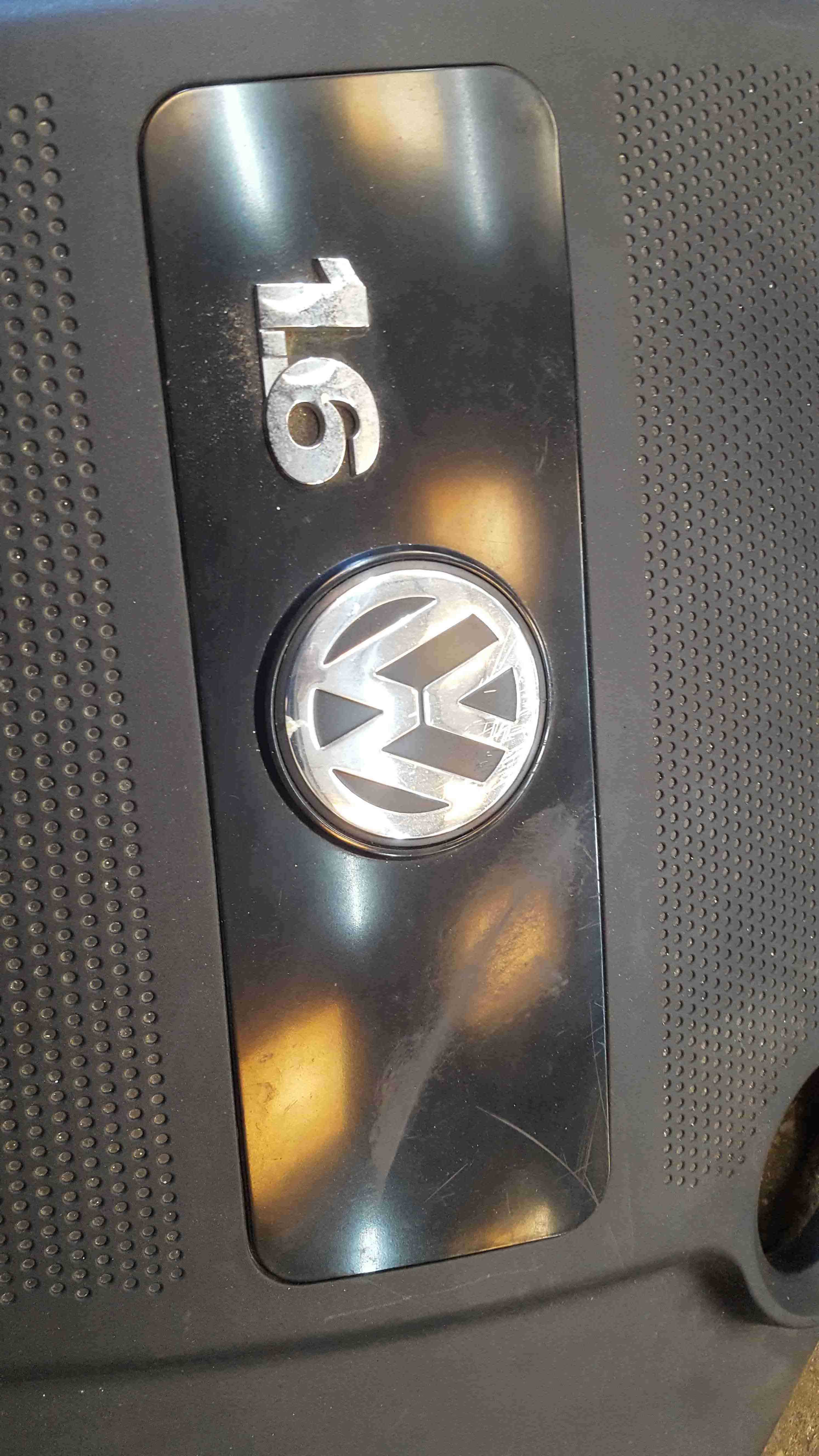 Volkswagen Beetle 2002-2011 1.6 Engine Cover 06A103925de + MK4 GOLF