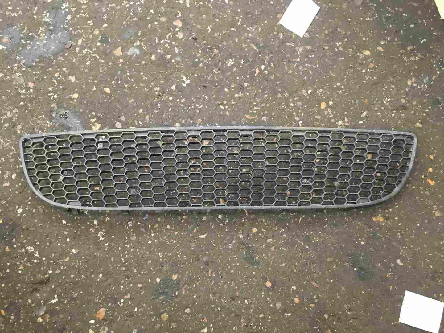 Volkswagen Beetle 2006-2011 Front Bumper Lower Grill Grille Insert