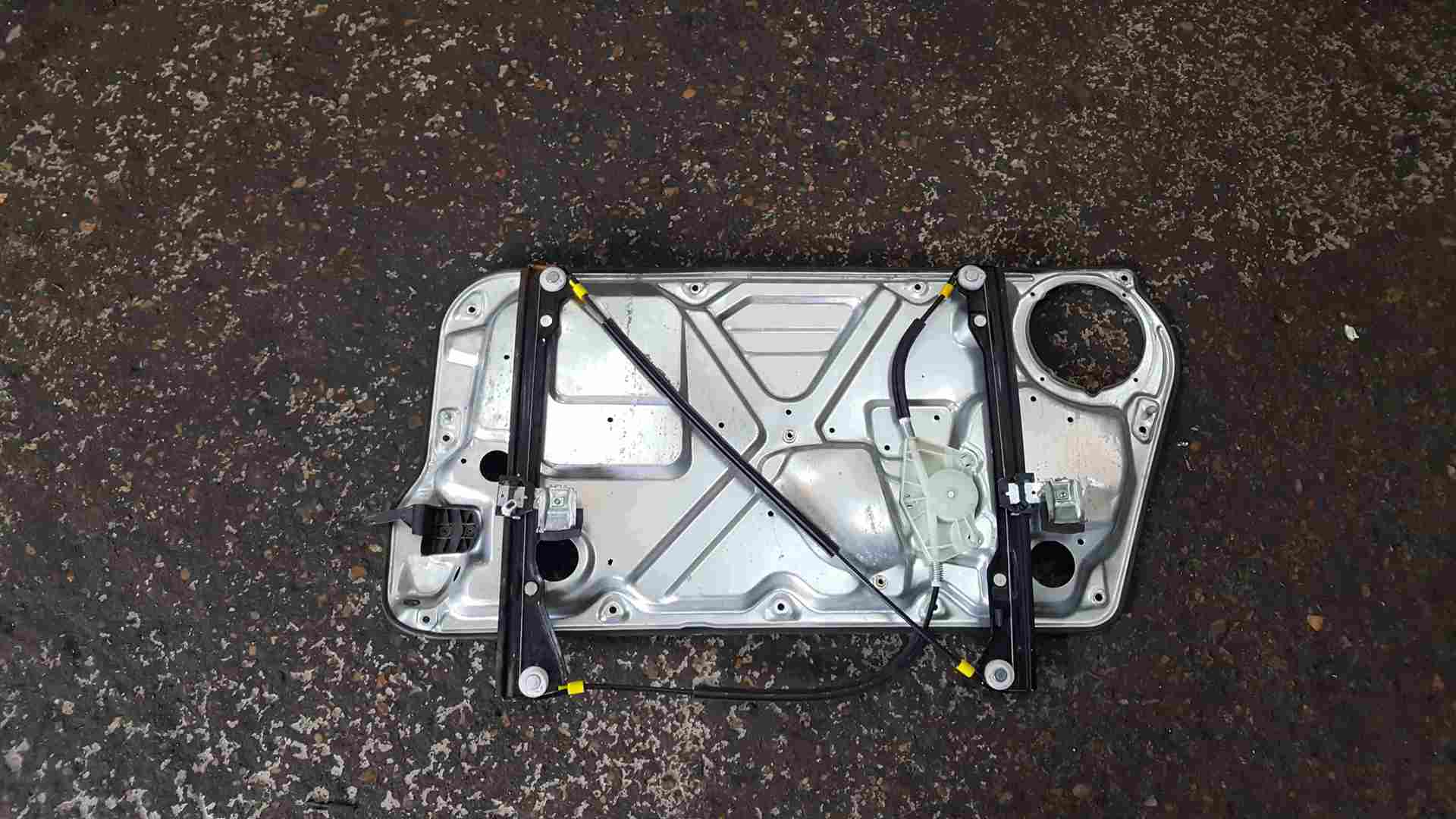 Volkswagen Beetle 2006-2011 Passenger NSF Front Window Motor Regulator