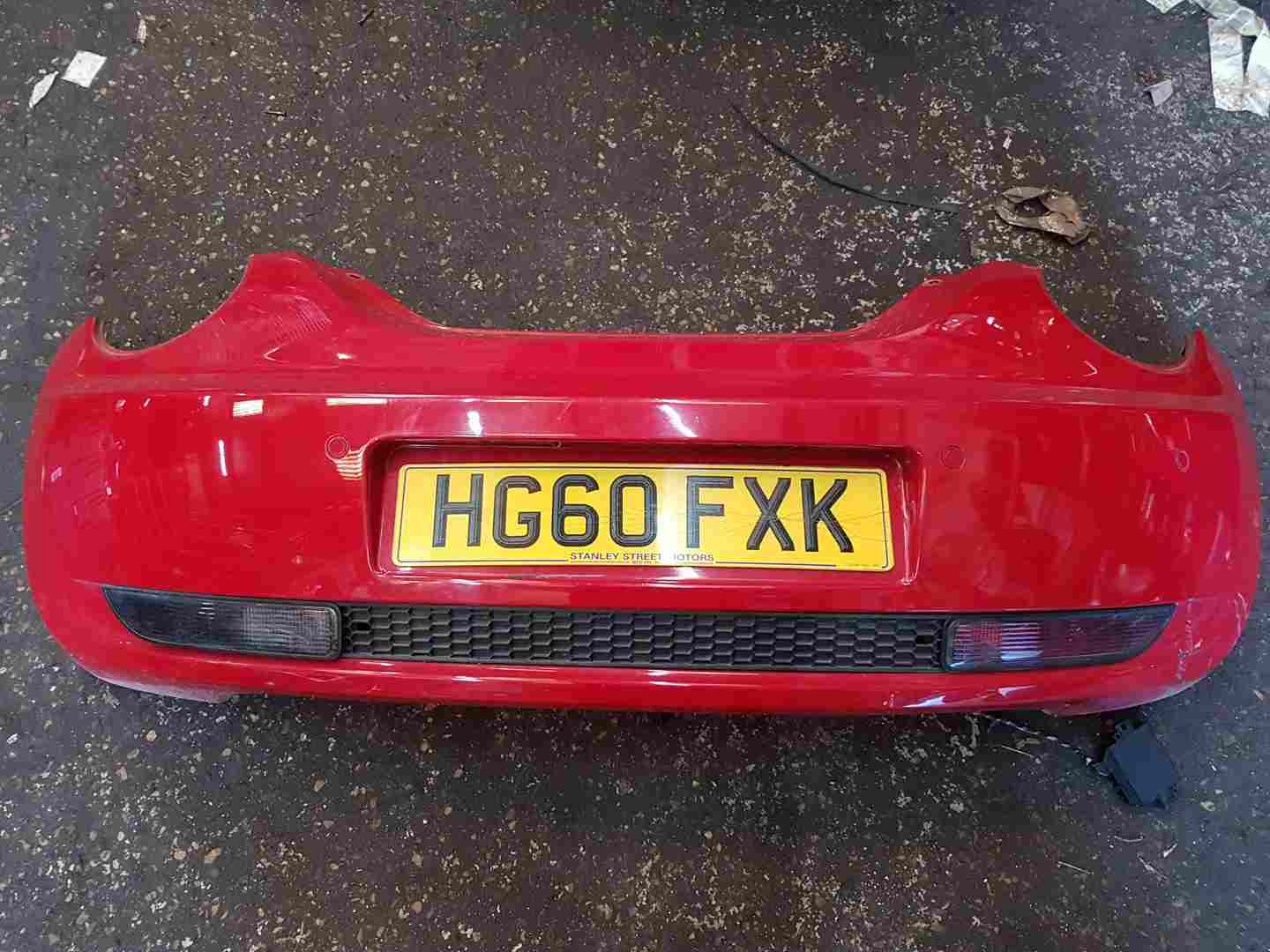 Volkswagen Beetle 2006-2011 Rear Bumper RED La3h + Parking Sensors