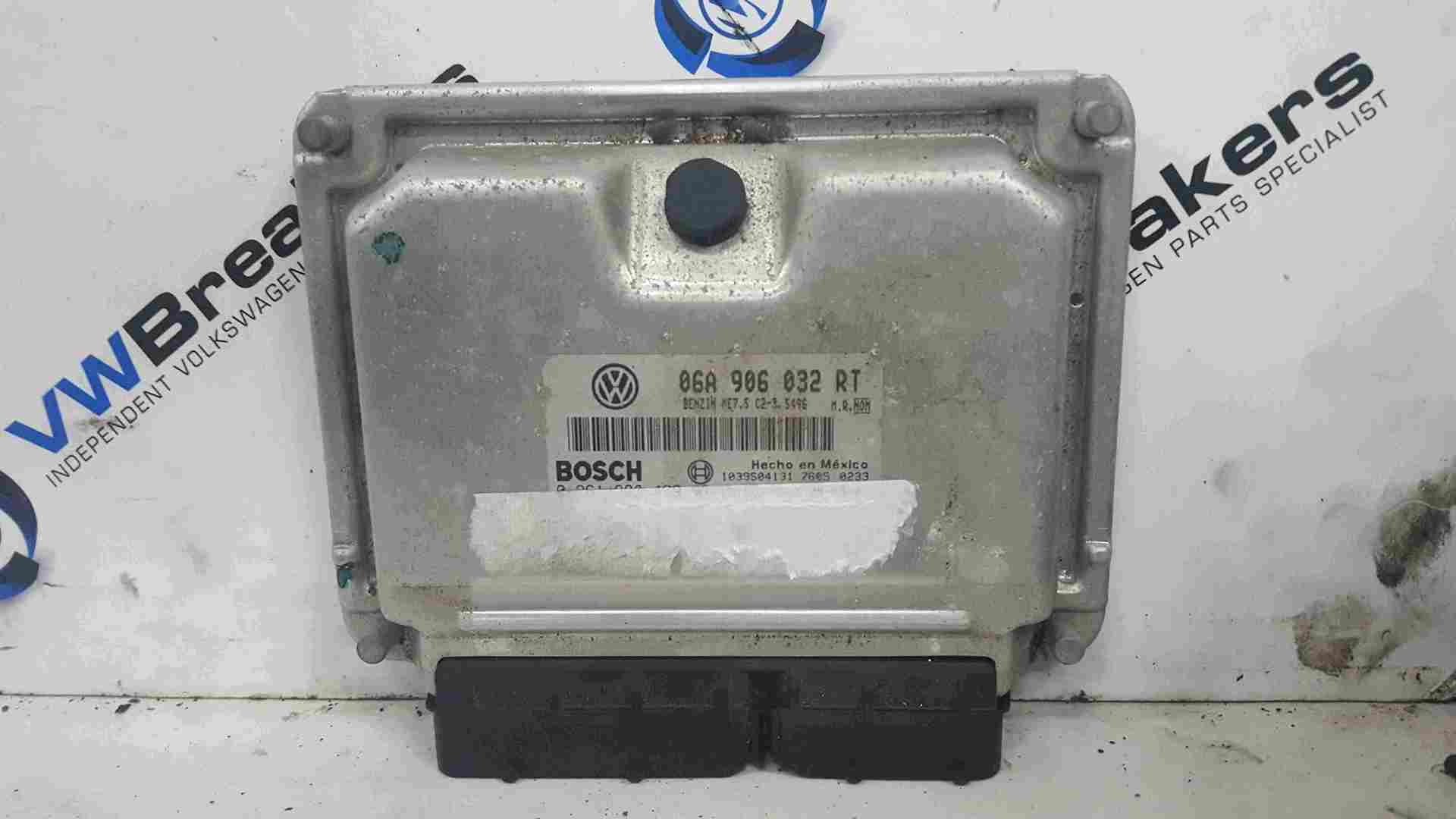Volkswagen Beetle A4 1998-2006 1.8 T Engine Control Unit ECU 06A906032RT
