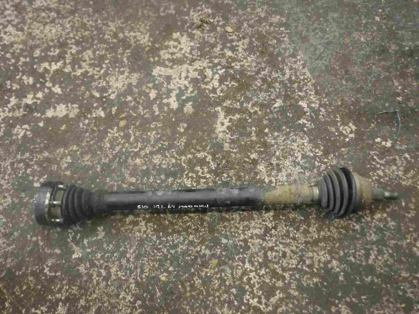 Volkswagen Beetle A4 2006-2011 1.4 Drivers OSF Front Driveshaft 1J0407272ng