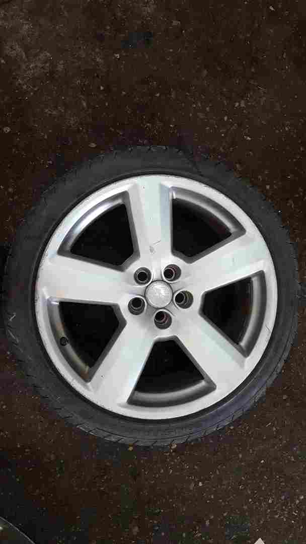Volkswagen Beetle Audi 2002-2006 Alloy Wheel 18inch Tyre 225 40 18 6mm 3/5
