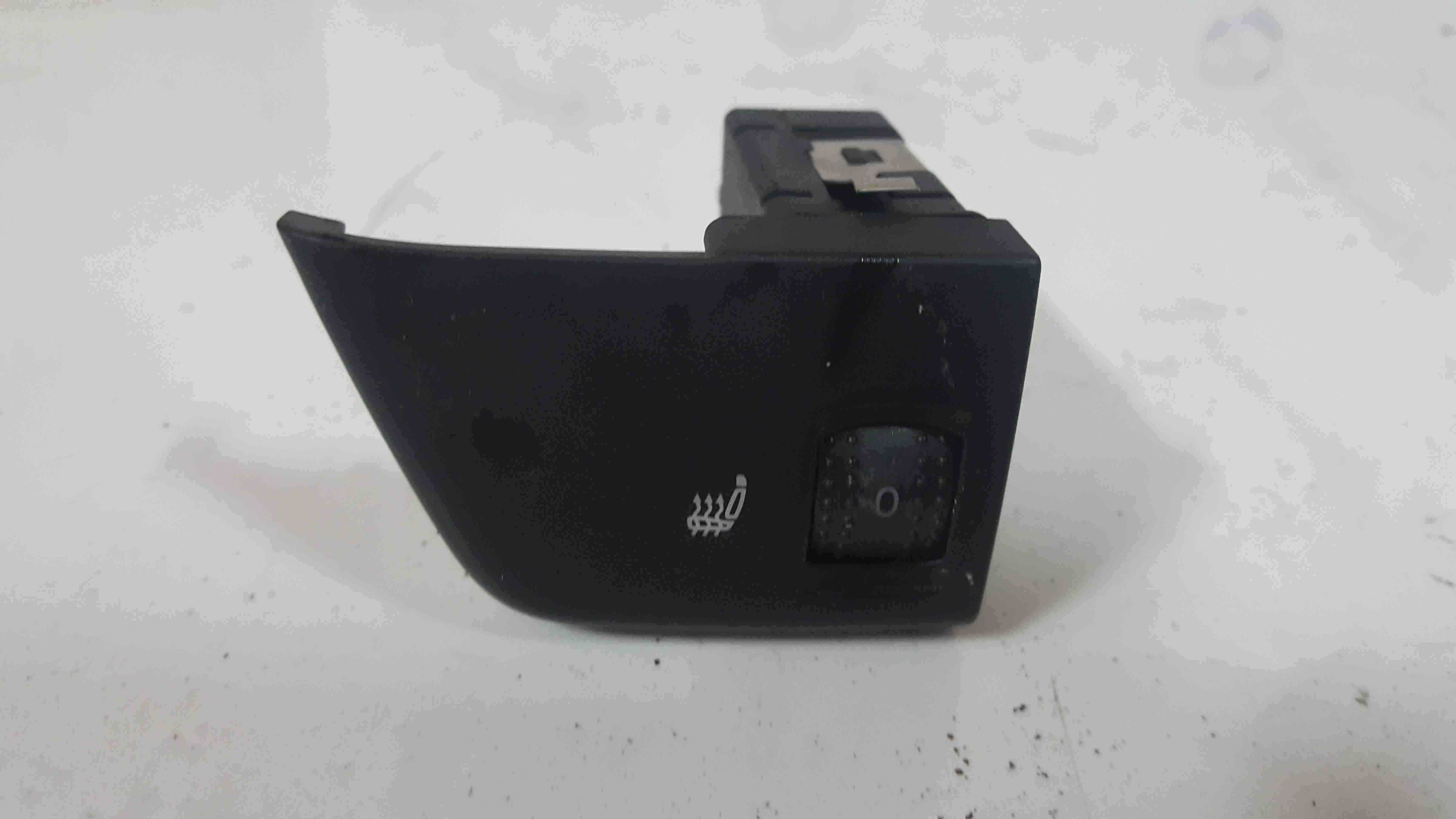 Volkswagen Beetle Convertble 2002-2006 Heated Seat Switch Adjuster Panel