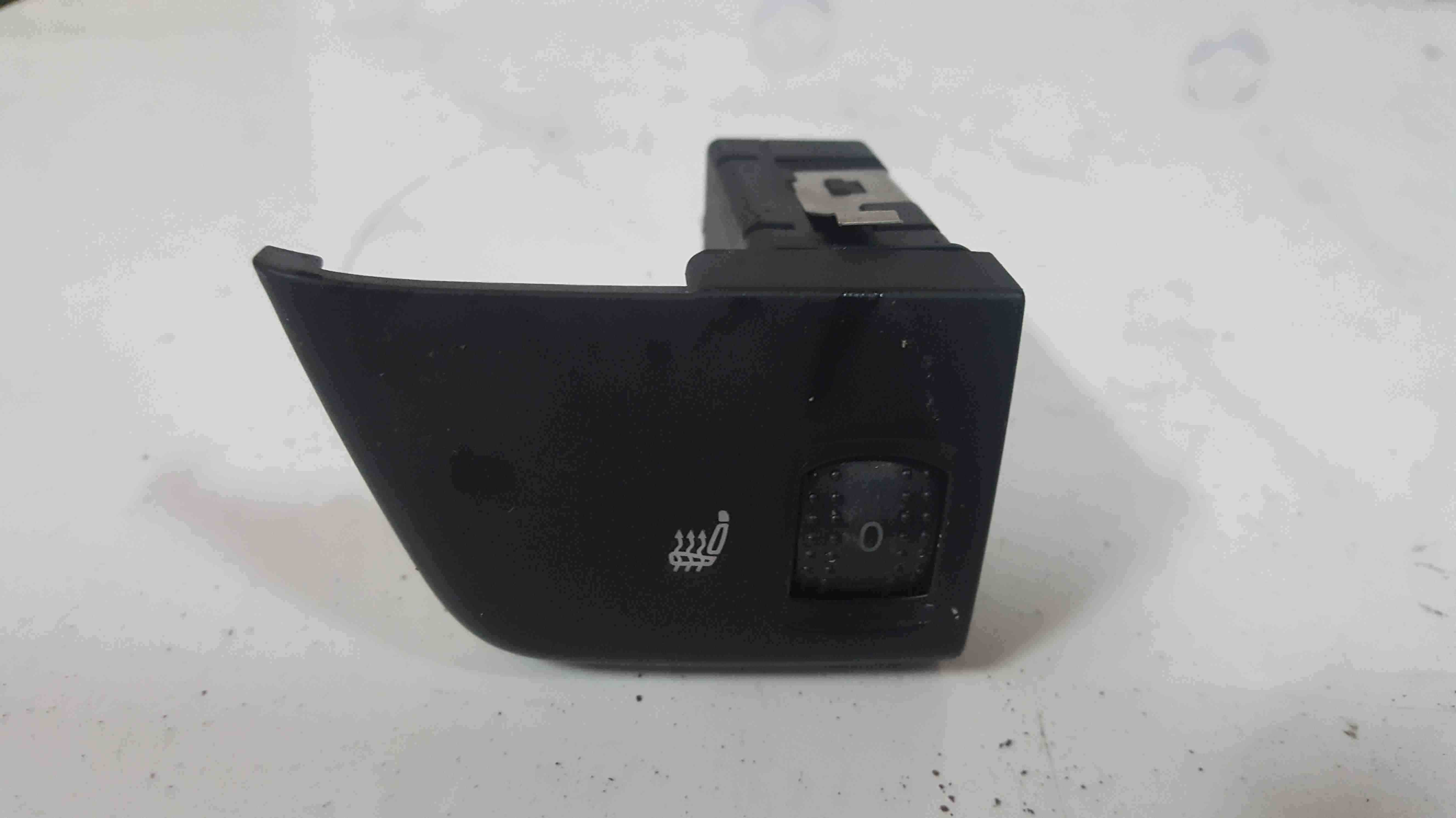 Volkswagen Beetle Convertble 2002-2006 Heated Seat Switch Adjuster Panel