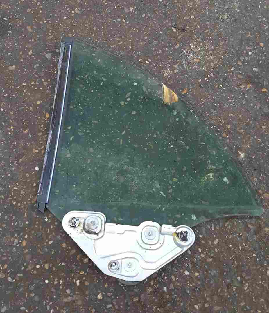 Volkswagen Beetle Convertible 1999-2006 Drivers OSR Rear Left Quarter Glass