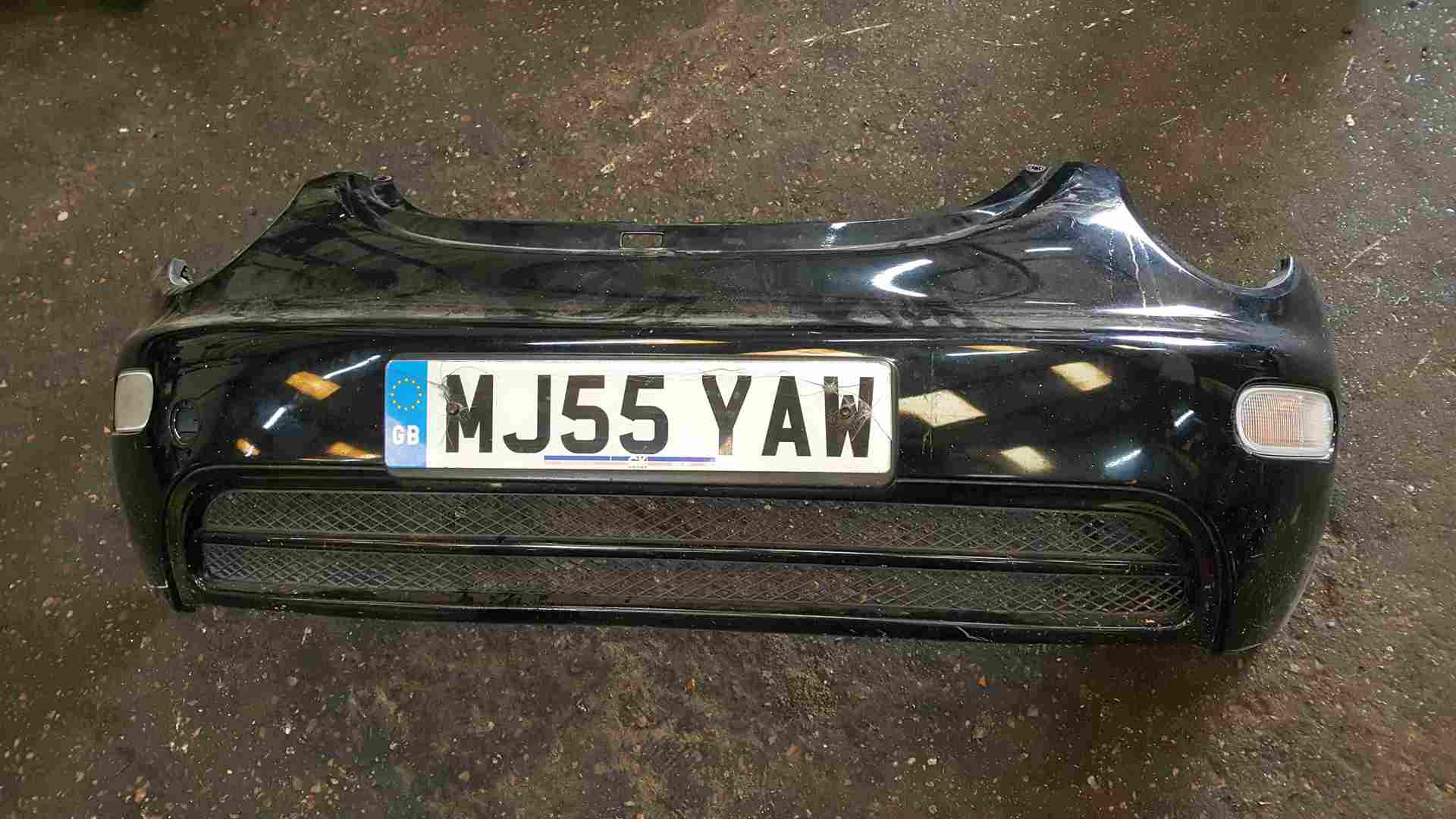 Volkswagen Beetle Convertible 1999-2006 Front Bumper Black L041