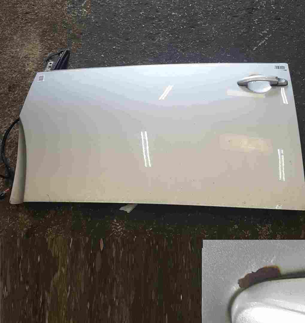 Volkswagen Beetle Convertible 1999-2006 Passenger NSF Front Door Silver LA7W