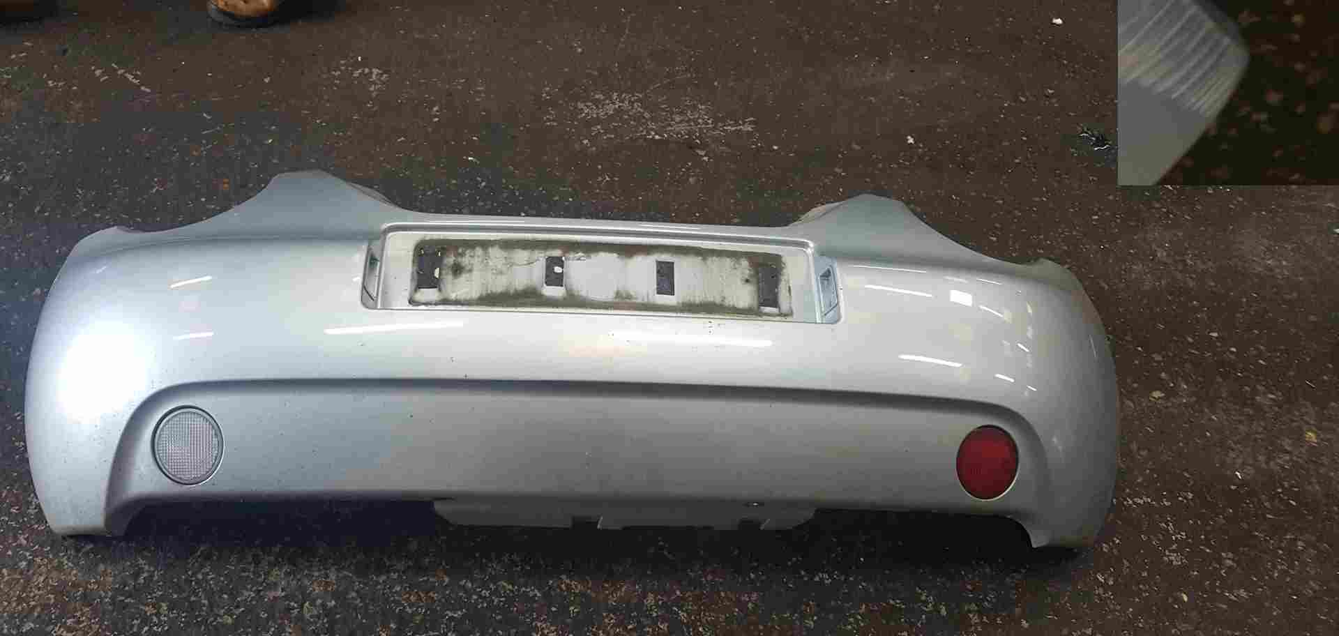 Volkswagen Beetle Convertible 1999-2006 Rear Bumper Silver LA7W