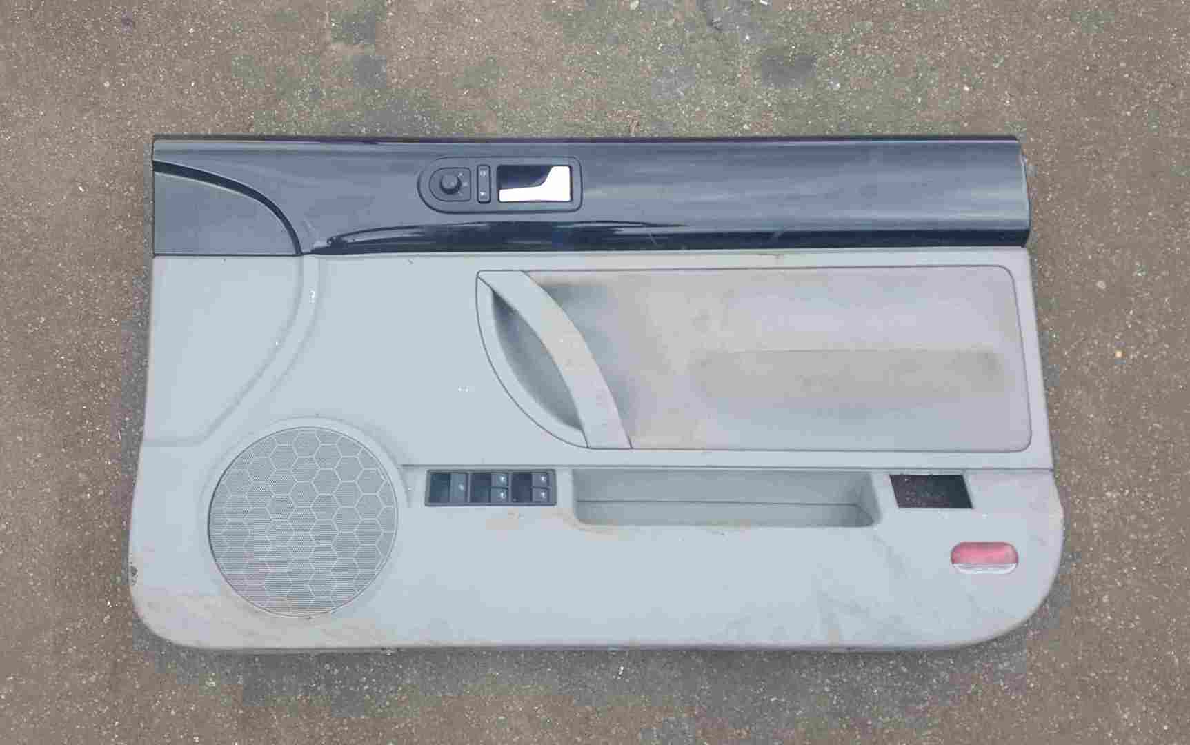 Volkswagen Beetle Convertible 2002-2006 Drivers OSF Front Door Card Switches
