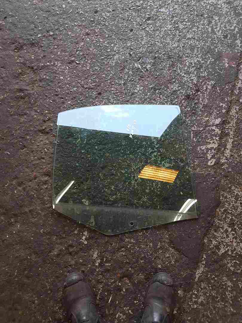 Volkswagen Bora 1998-2005 Drivers OSR Rear Window Glass