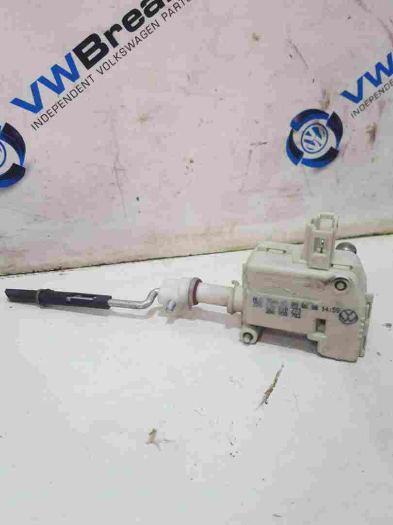 Volkswagen Bora MK1 1998-2005 Fuel Flap Lock Solenoid 3B0959782