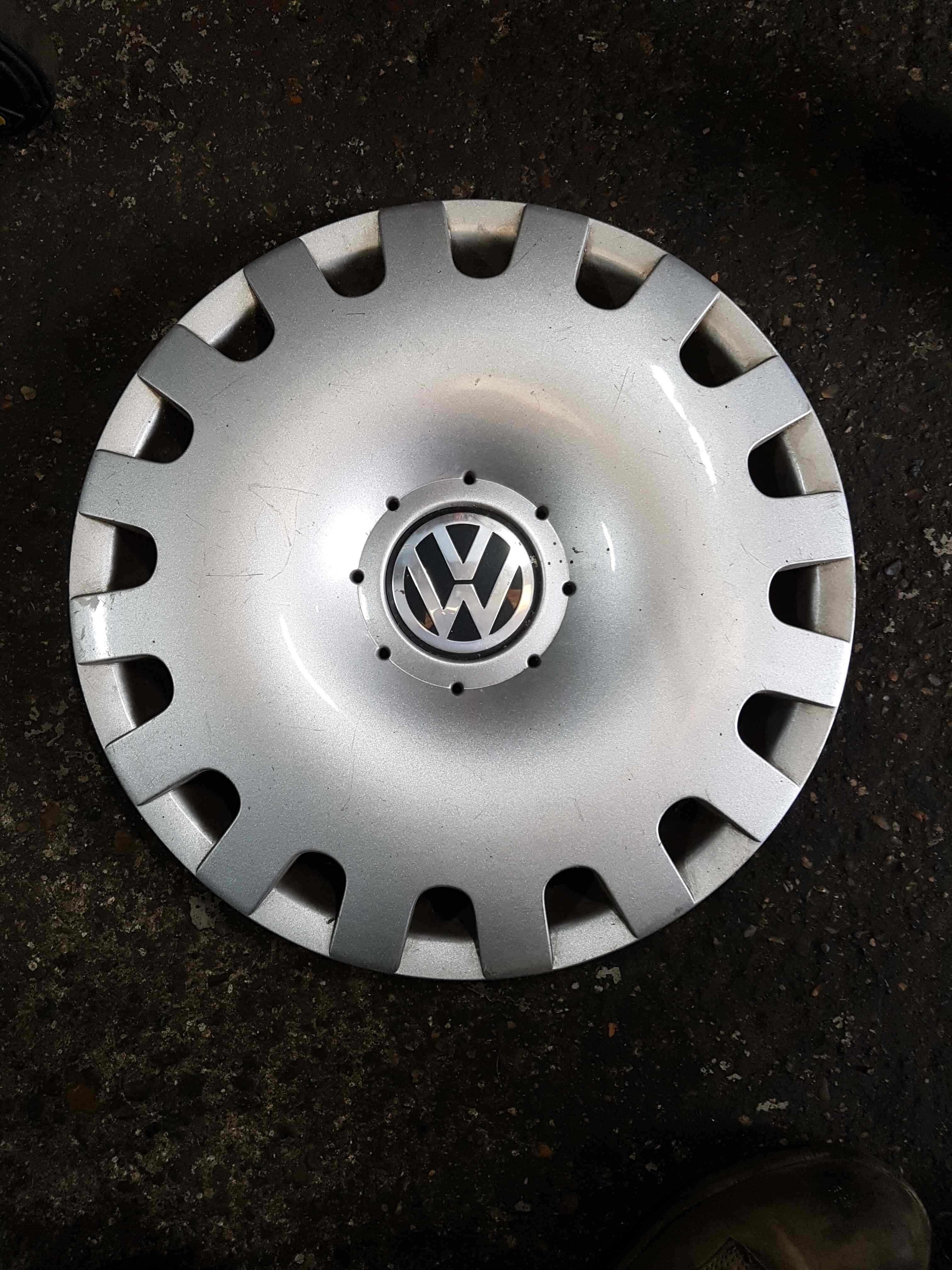 Volkswagen Bora MK1 2000-2005 Steel Wheel HUB CAP Centre CAP Trim 15 Inch 4/5