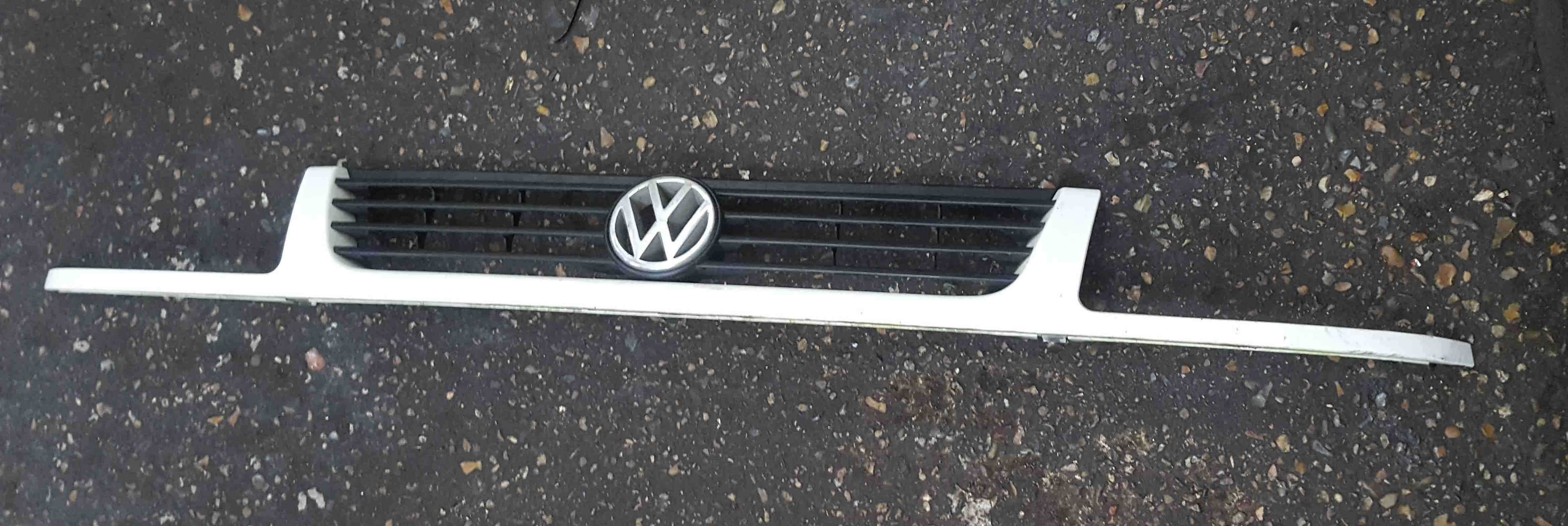Volkswagen Caddy 1996-2004 Front Grill Grille White L90E 6K5853654D