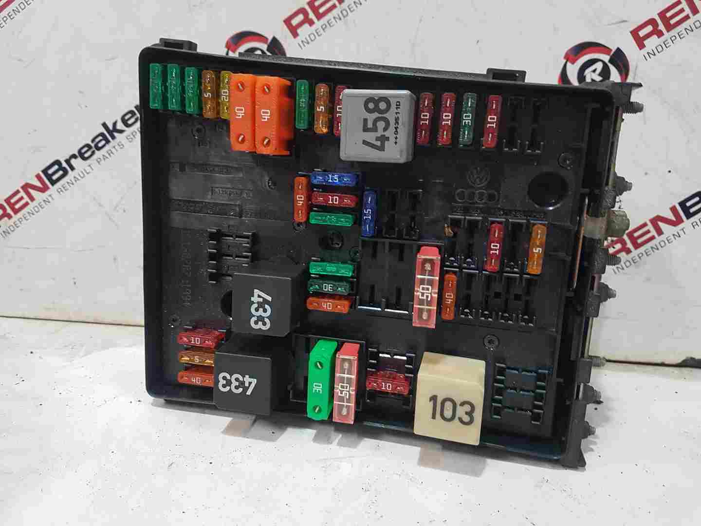 Volkswagen Caddy 2004-2010 Control Fuse BOX 1k0937124k
