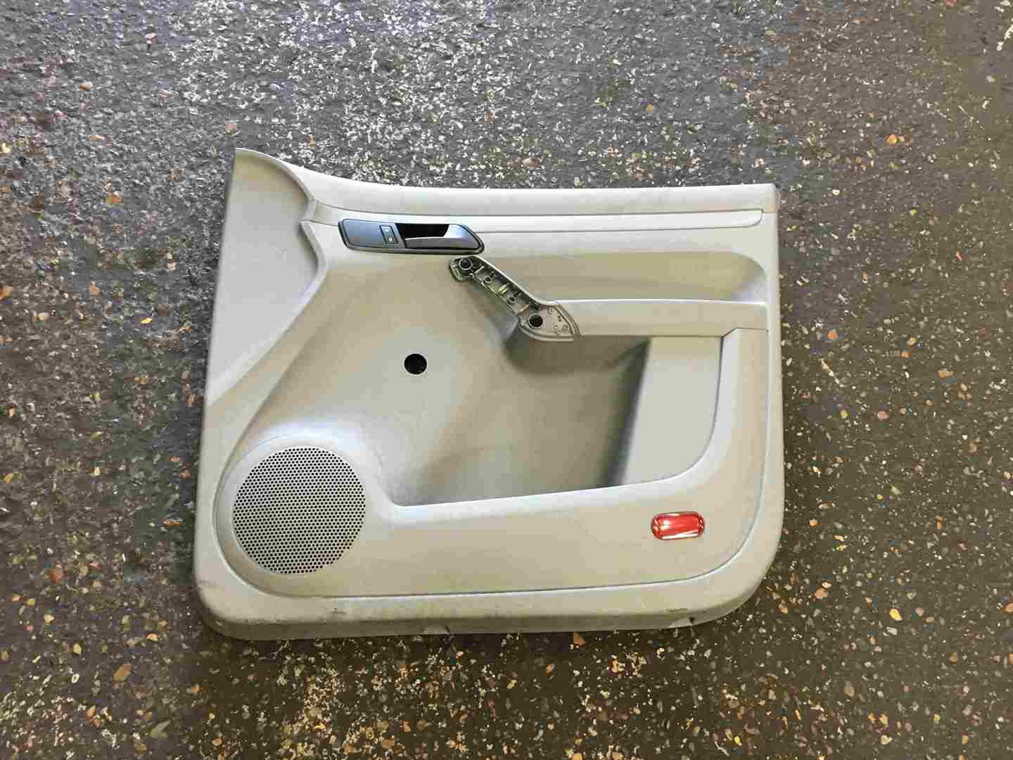 Volkswagen Caddy 2004-2010 Drivers OSF Door Card 2K2867006