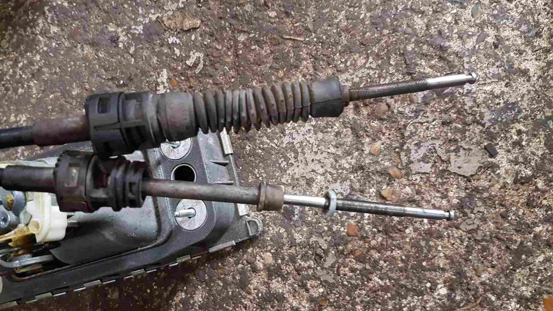 Volkswagen Caddy 20102015 5 Speed Gear Stick Linkage Cables Selector