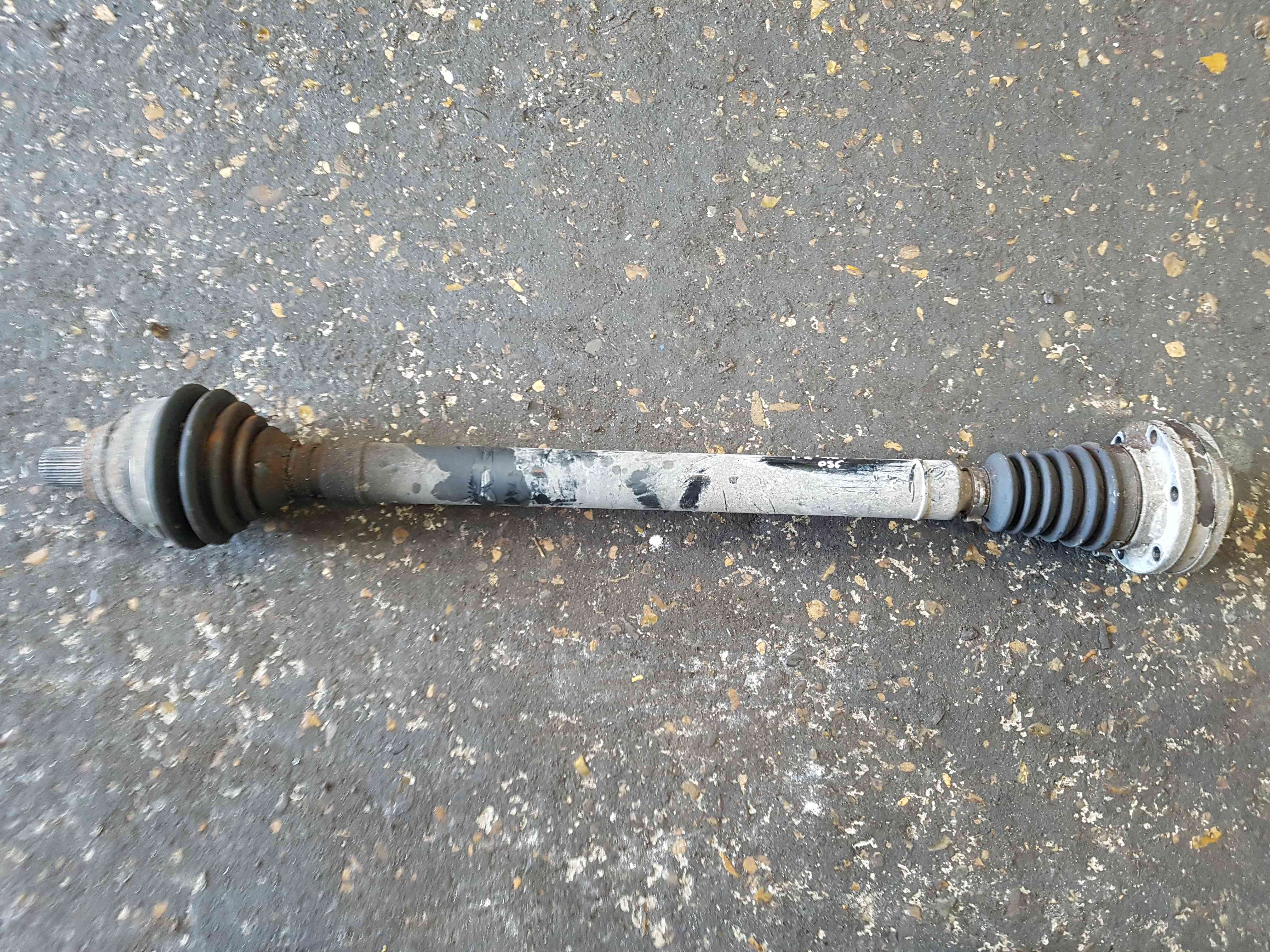 Volkswagen Caddy 2K 2010-2015 1.6 TDI Drivers OSF Front Driveshaft