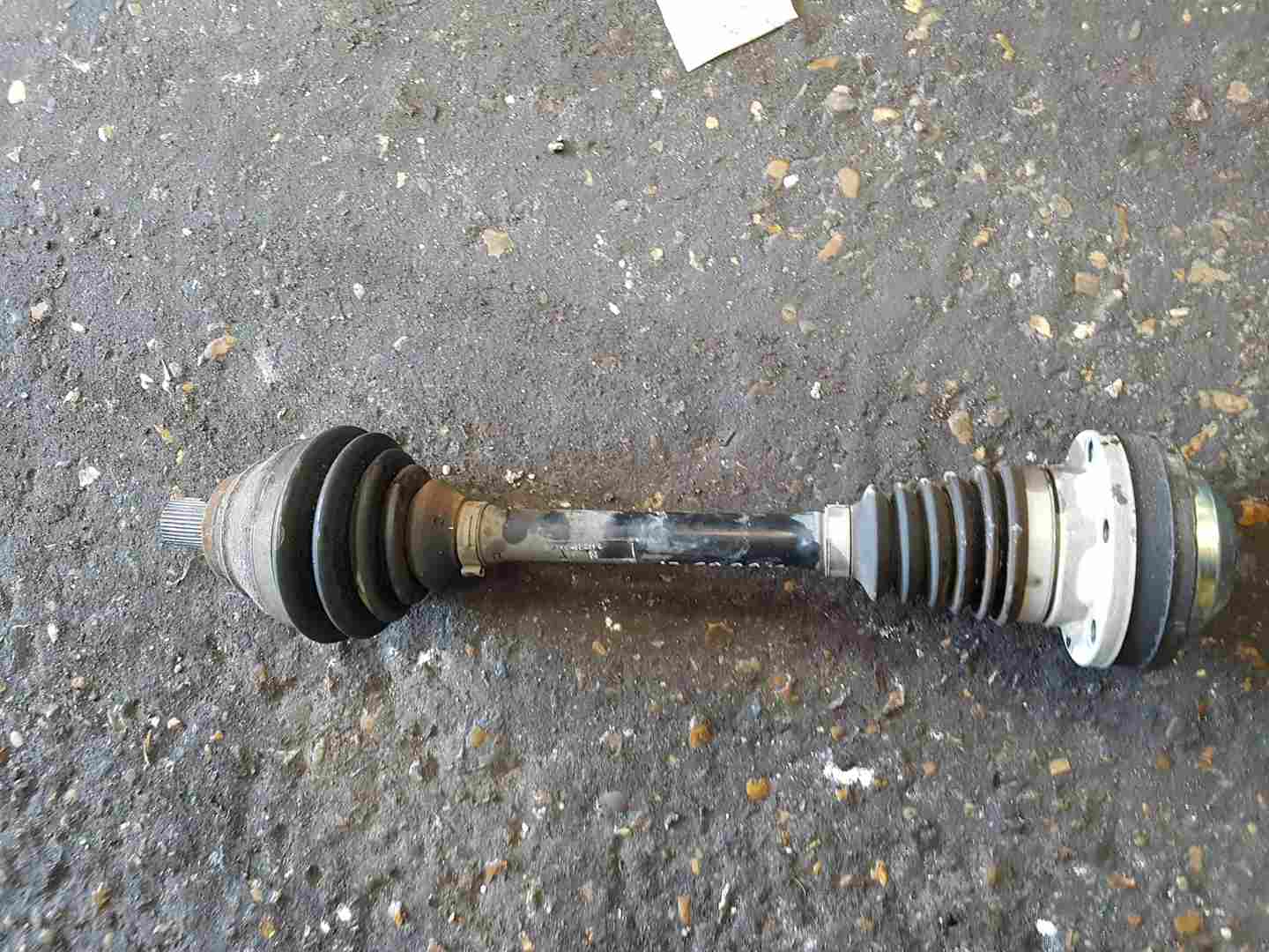 Volkswagen Caddy 2K 2004-2010 1.6 TDI Passenger NSF Front Driveshaft