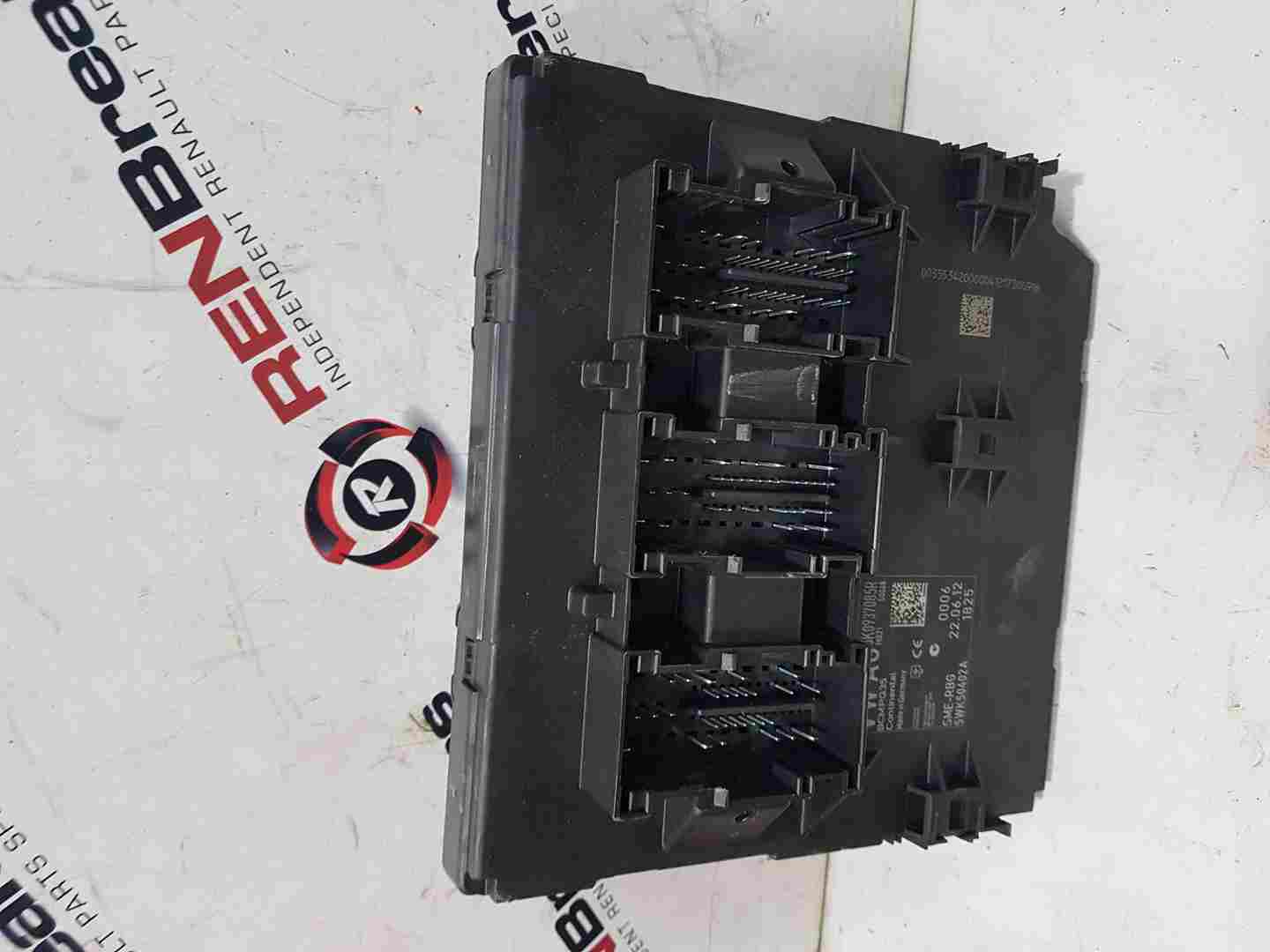 Volkswagen Caddy 2K 2004-2010 Comfort Control Supply Module Unit 5k0937085r