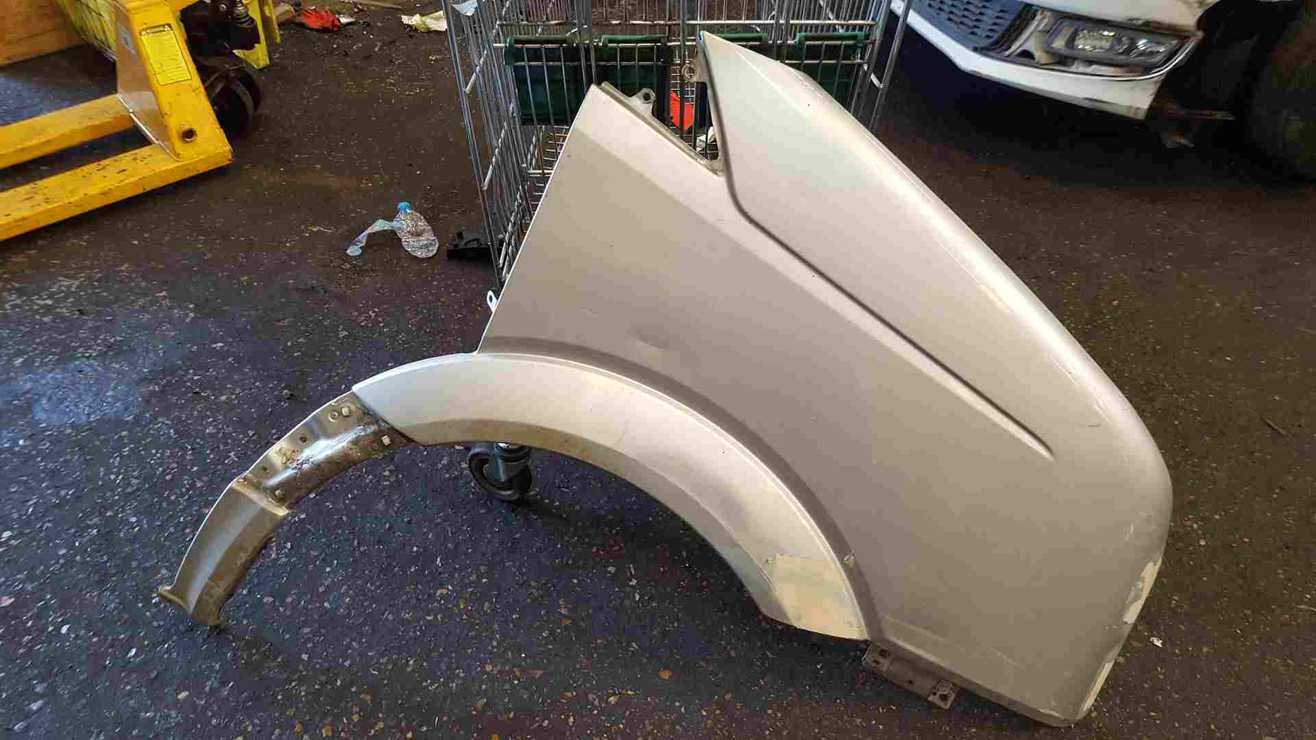 Volkswagen Crafter 2006-2010 Drivers Os Wing Silver Lh7x