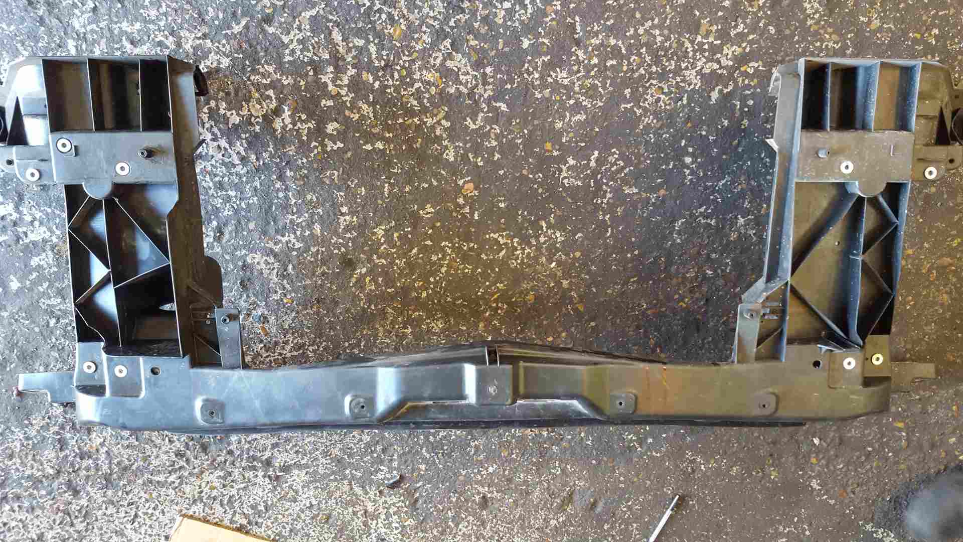 Volkswagen Crafter 2006-2010 Front Slam Panel Support