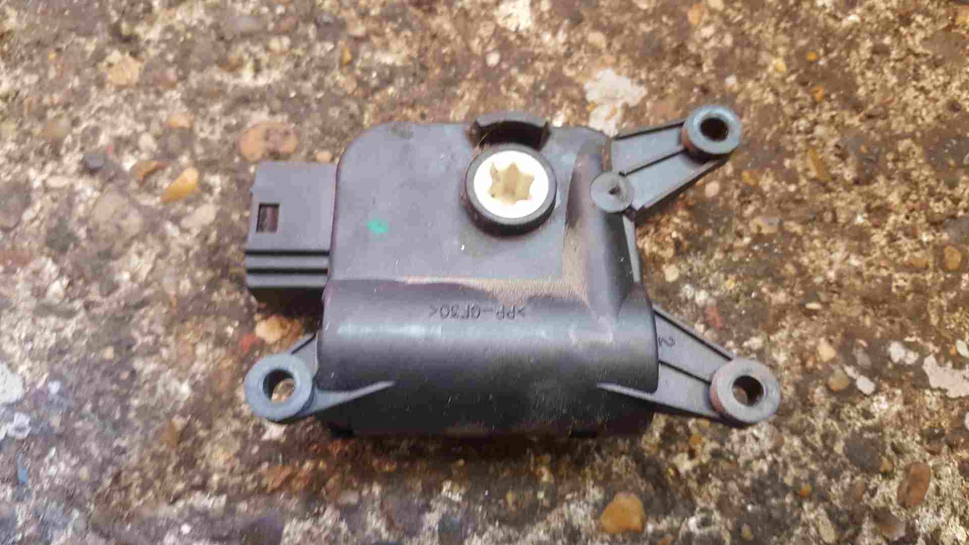 Volkswagen Crafter 2006-2010 Heater Flap Actuator 0132801373