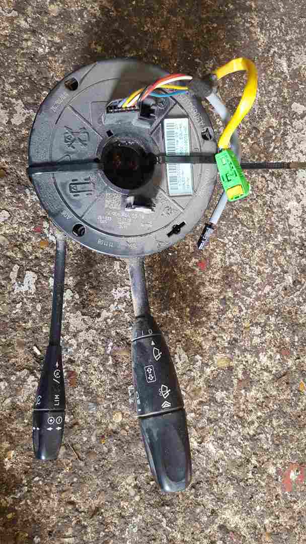 Volkswagen Crafter 2006-2010 Steering Wheel Airbag Squib clock Stalk A9064640318