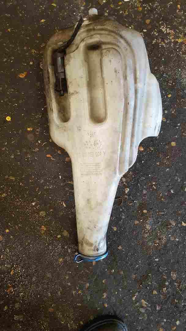 Volkswagen Crafter 2006-2010 Windscreen Washer Bottle + Pump A9068690020