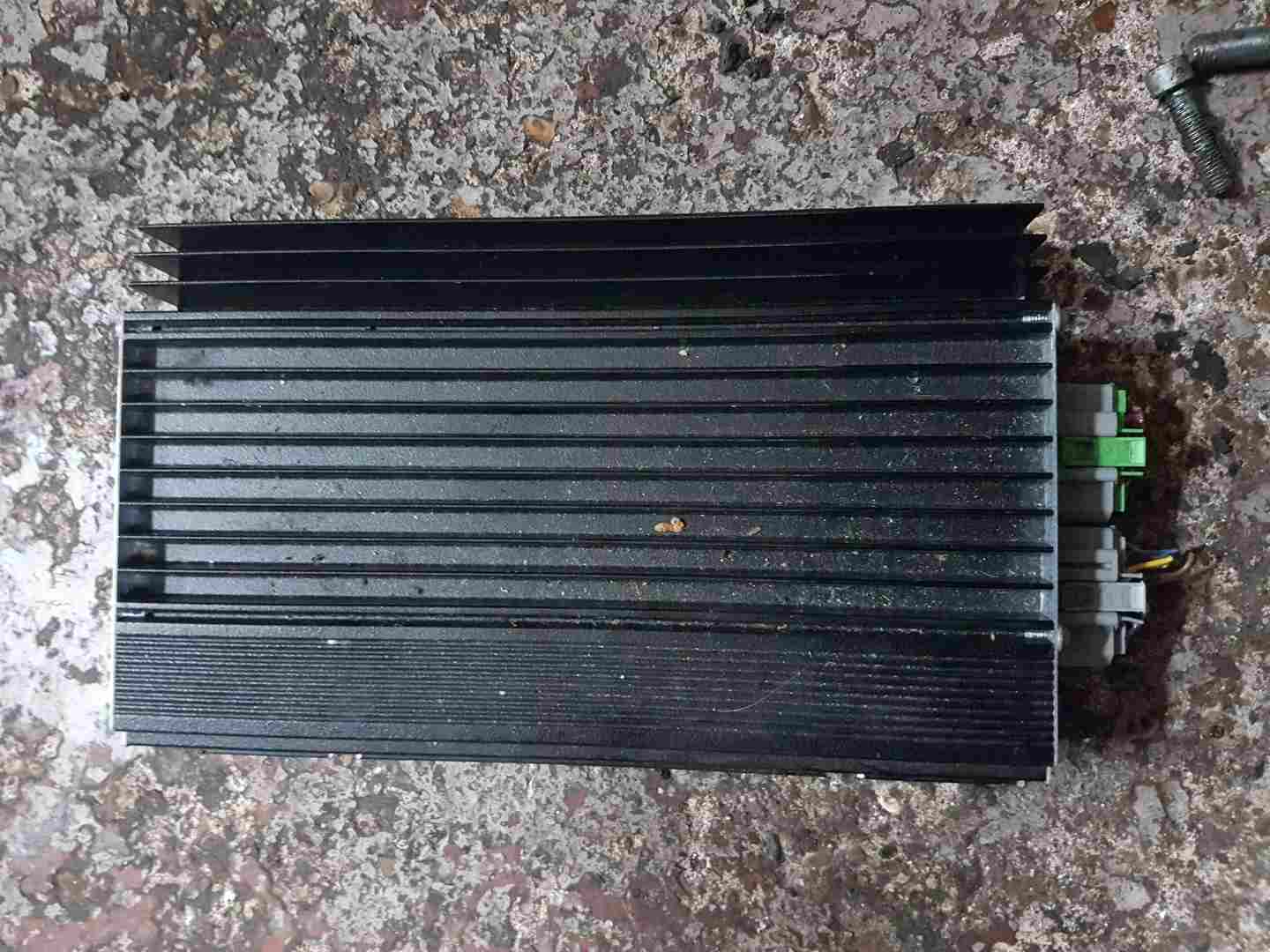 Volkswagen EOS 2005-2016 AMPlifier Speaker Stereo AMP 1Q0035456C
