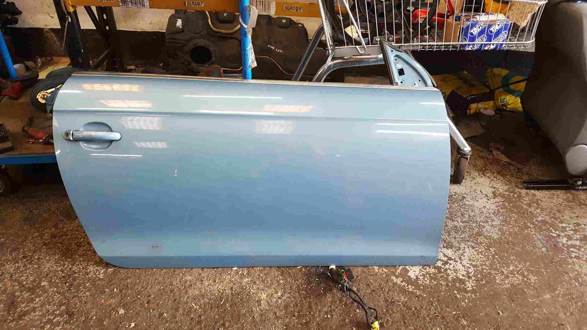 Volkswagen EOS 2005-2016 Drivers OSF Front Door BLUE LK5X
