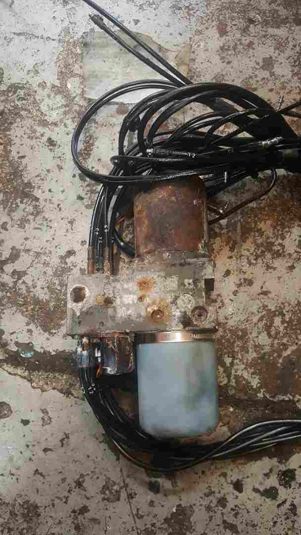 Volkswagen EOS 2005-2016 Hydraulic Roof Pump Motor + Cables 1Q0871789C