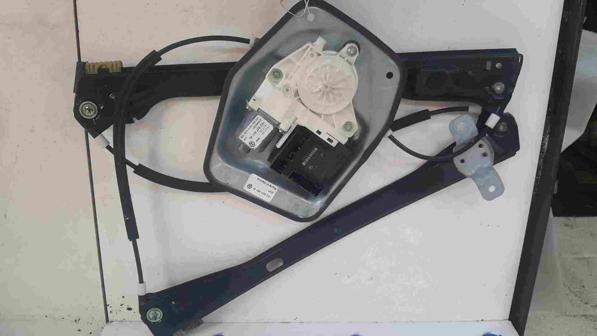 Volkswagen Golf Estate MK5 2003-2009 Passenger NSF Front Window Motor Regulator