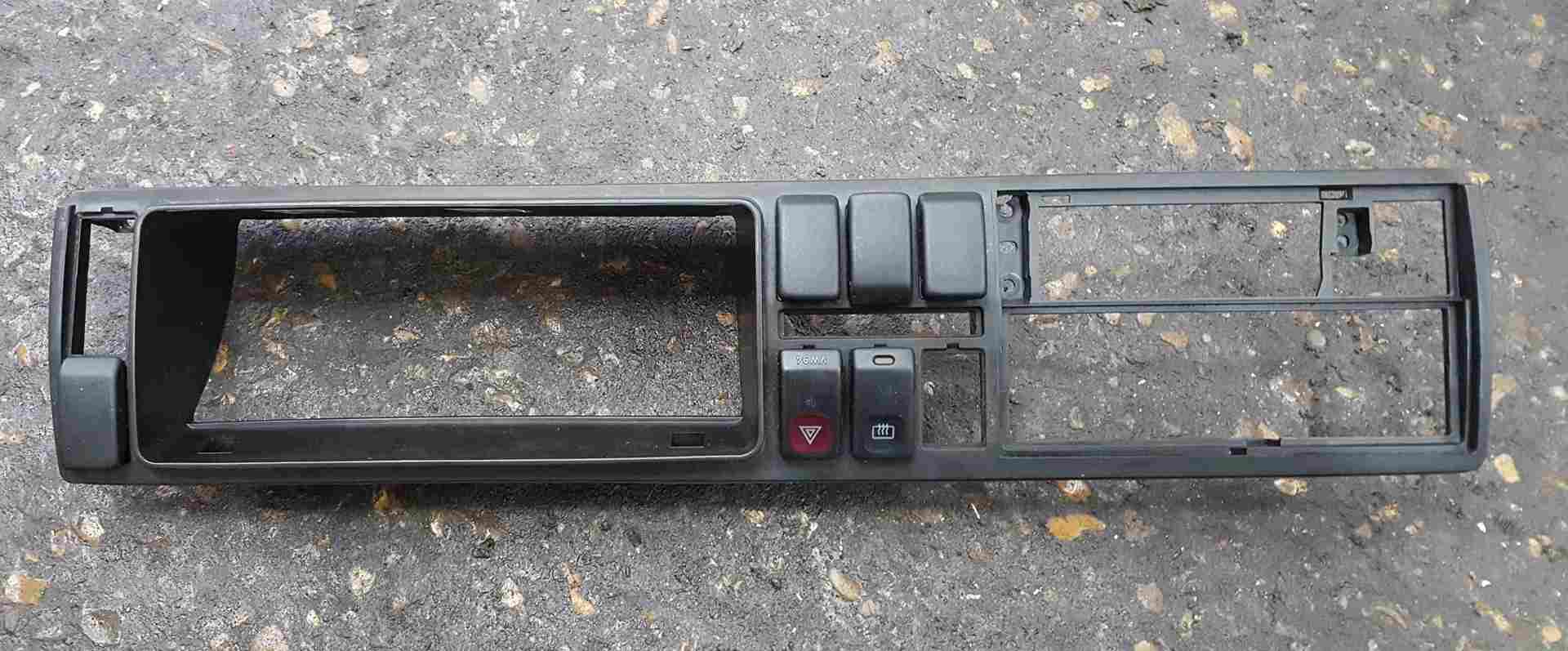 Volkswagen Golf MK2 1983-1992 Dashboard Trim Insert Hazard Demister Switch