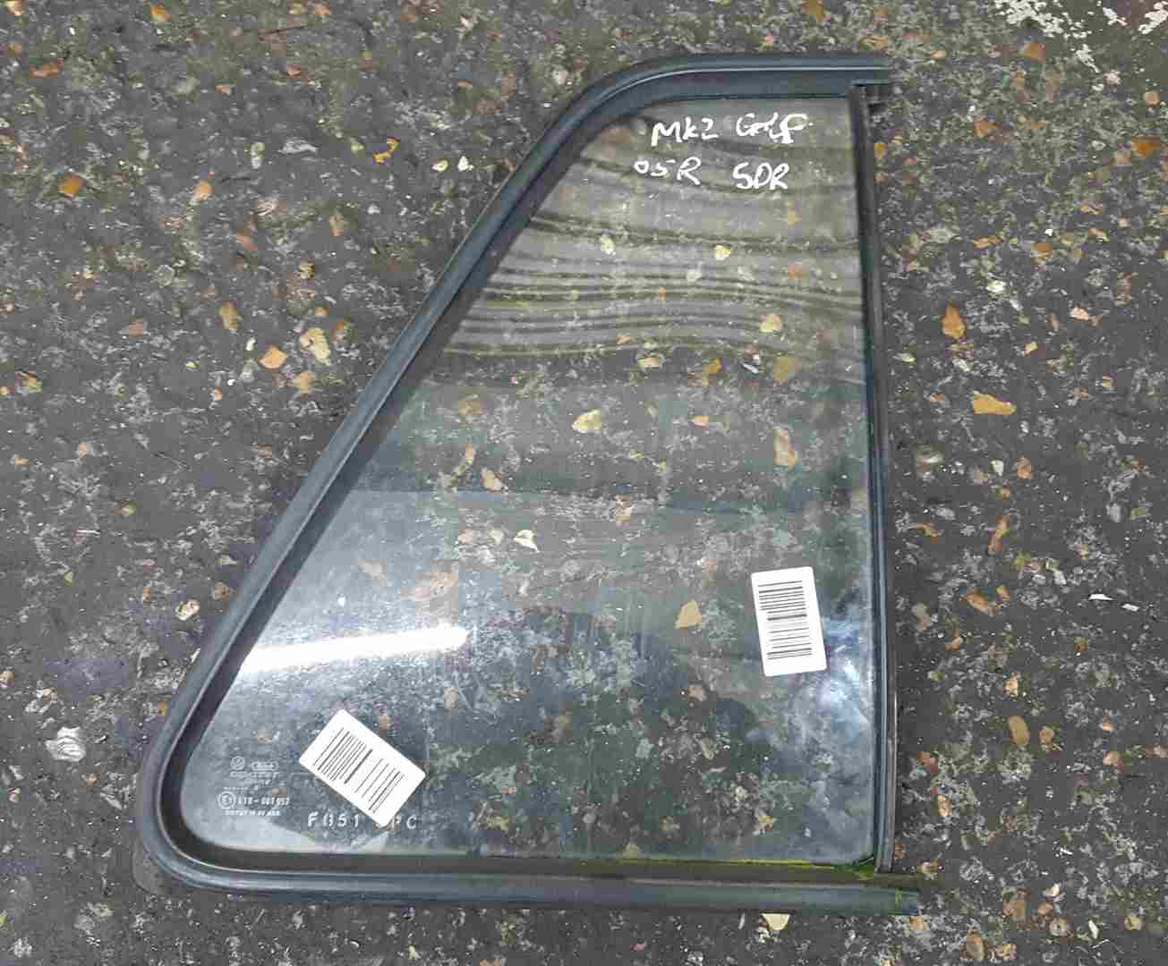 Volkswagen Golf MK2 1983-1992 Drivers OSR Rear Door Small Quarter Glass 5dr