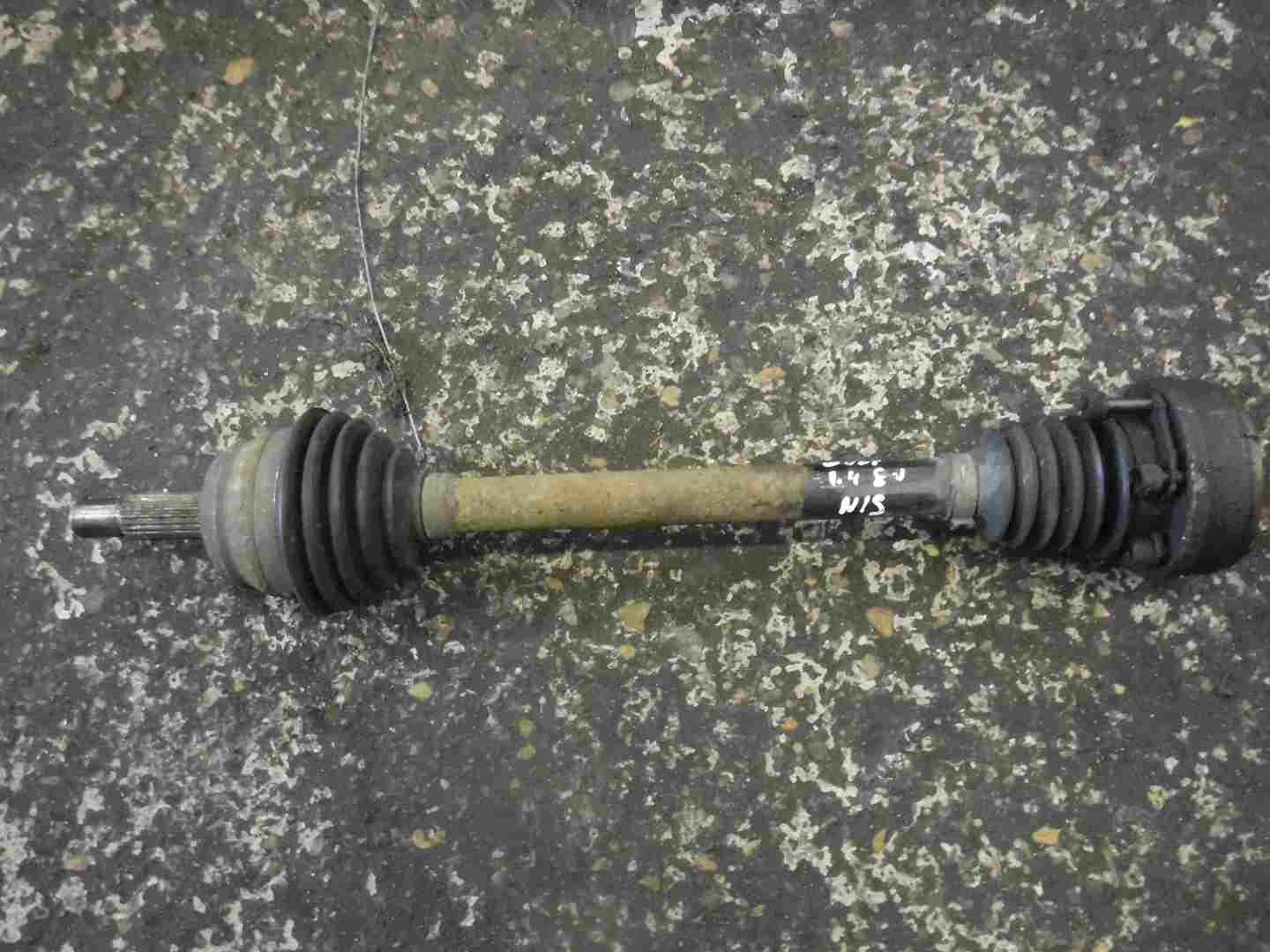 Volkswagen Golf MK3 1991-1999 1.6 16v Passenger NSF Front Driveshaft